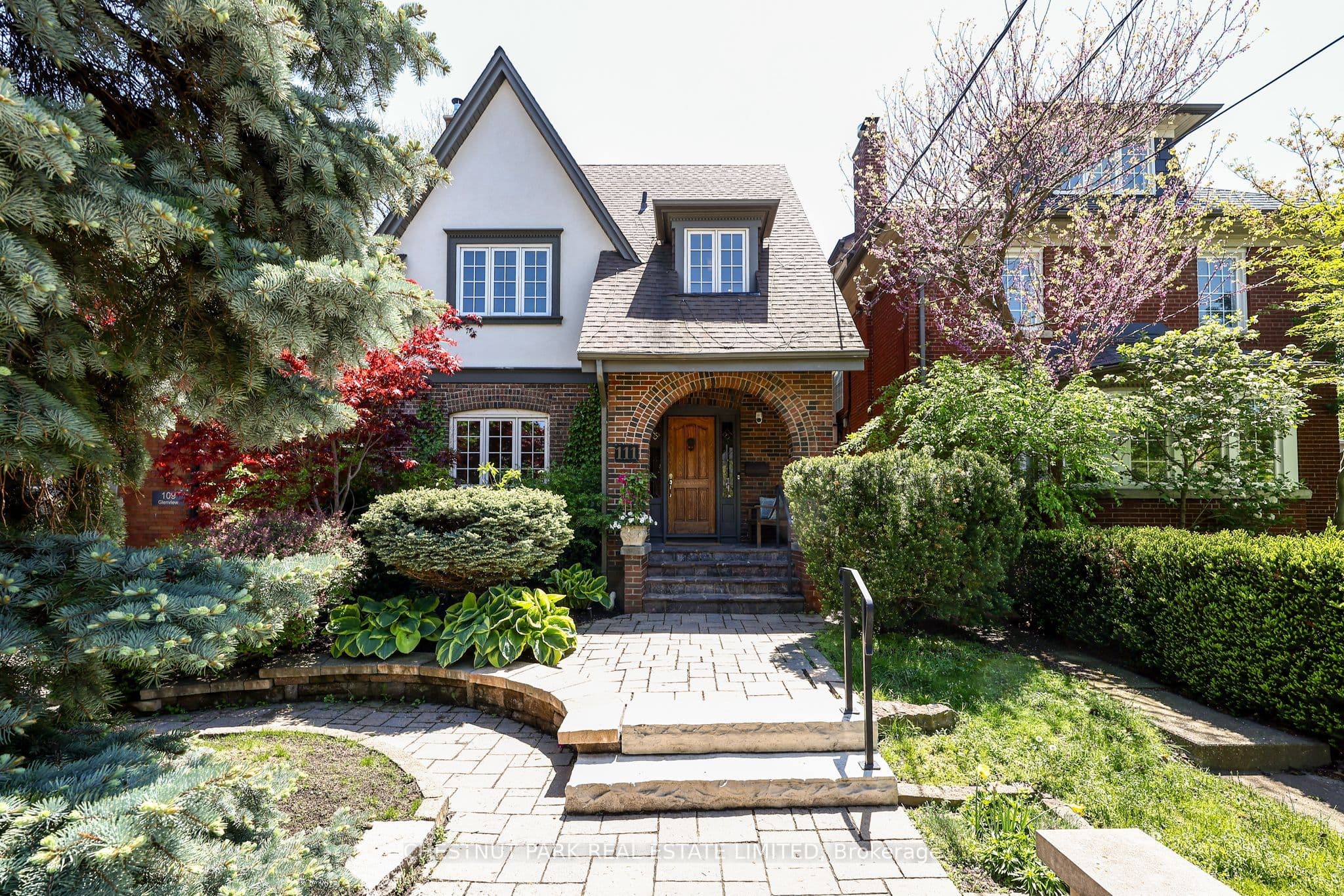 111 Glenview Avenue, Toronto C04