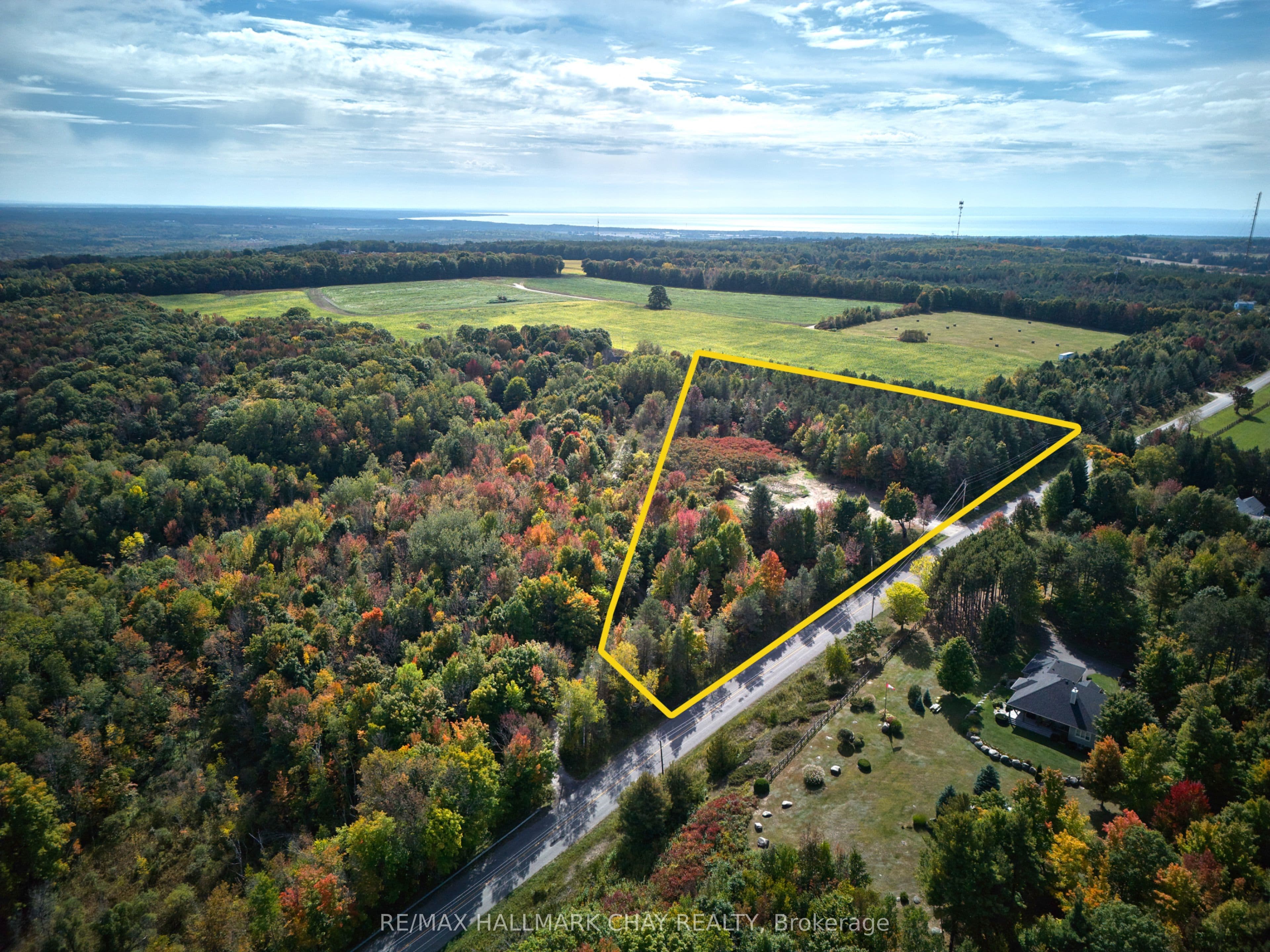 LT9 Concession 15 Road E, Tiny