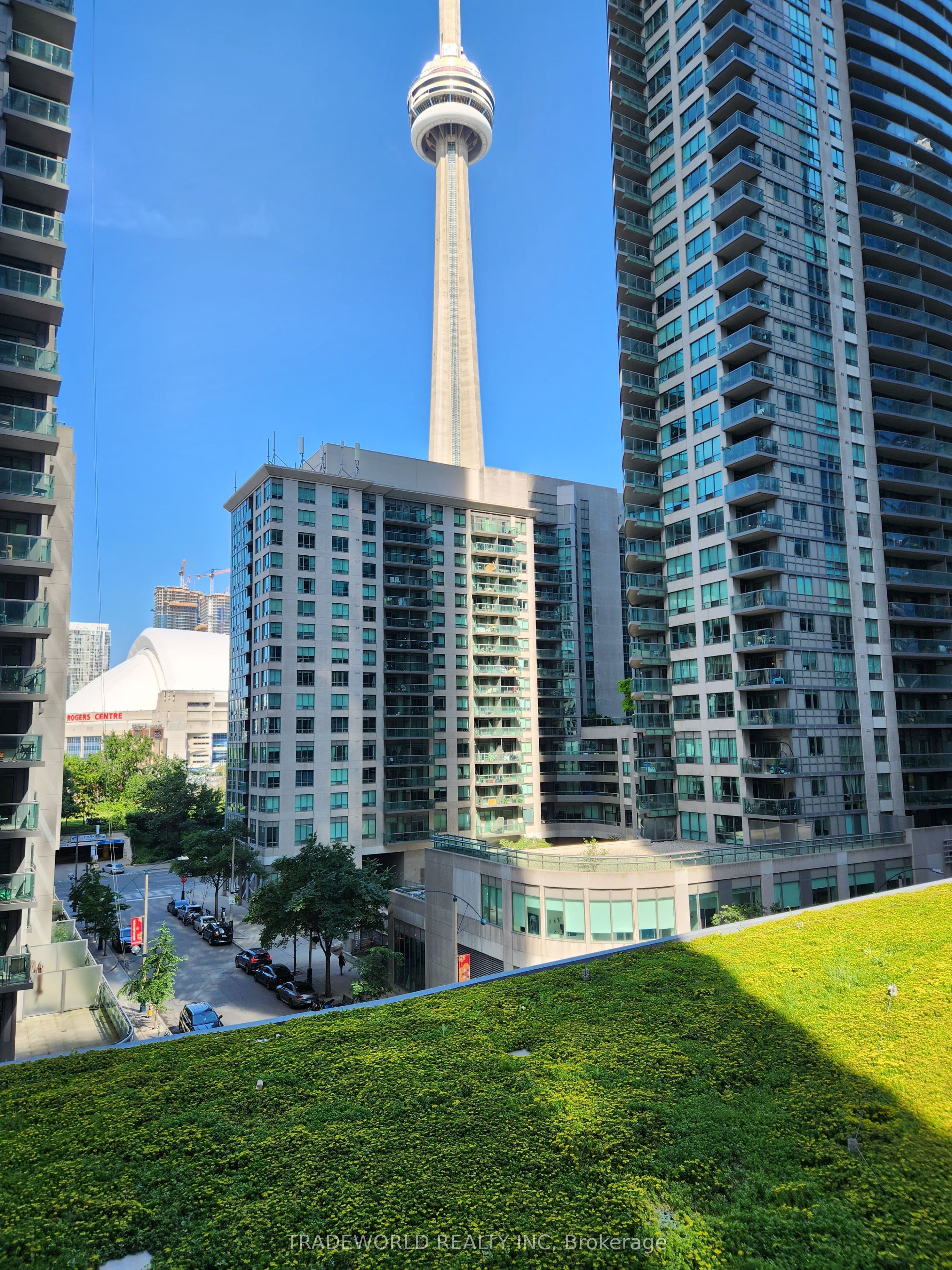 12 York Street Unit 308, Toronto C01