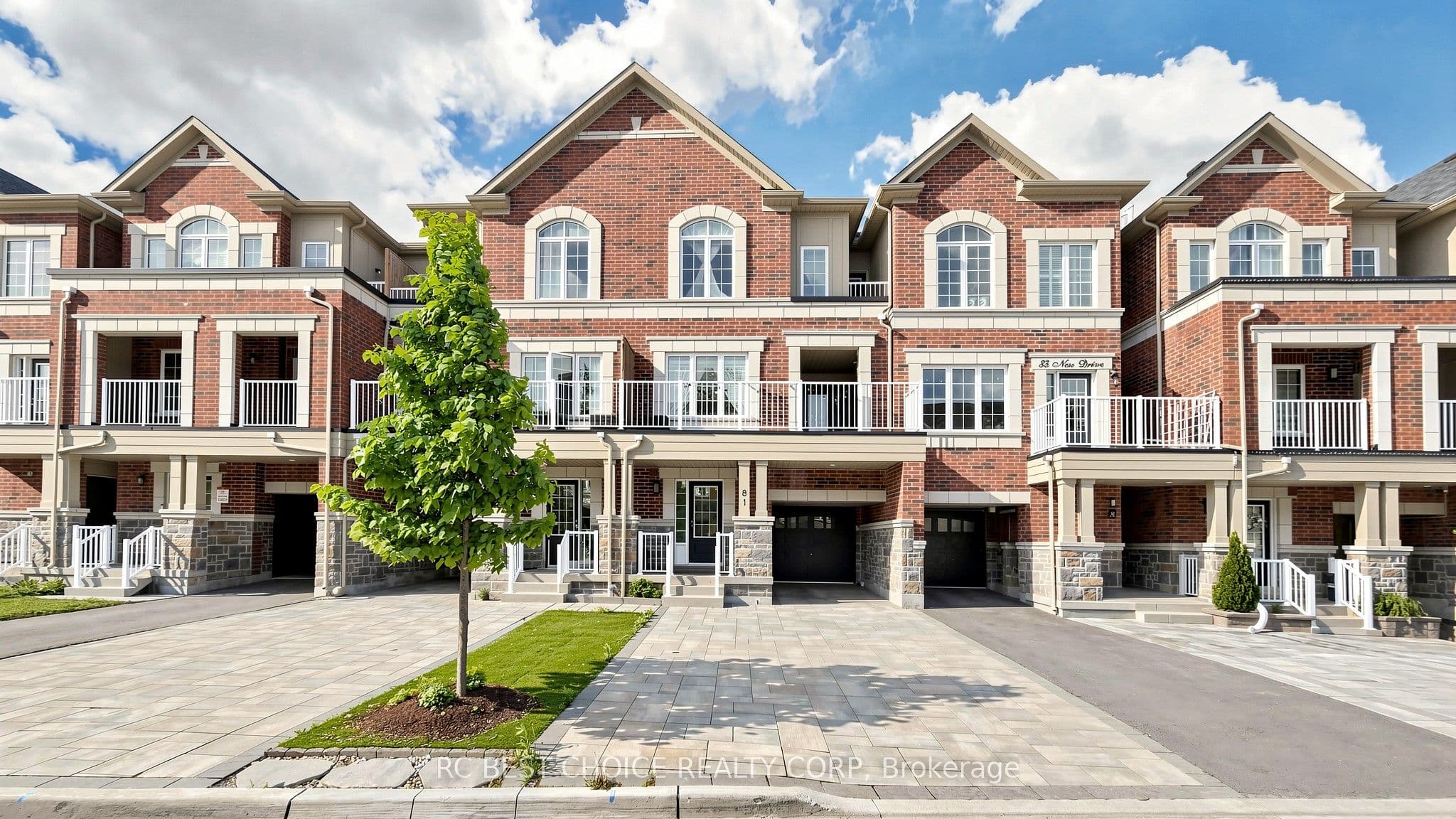 81 Ness Drive, Richmond Hill