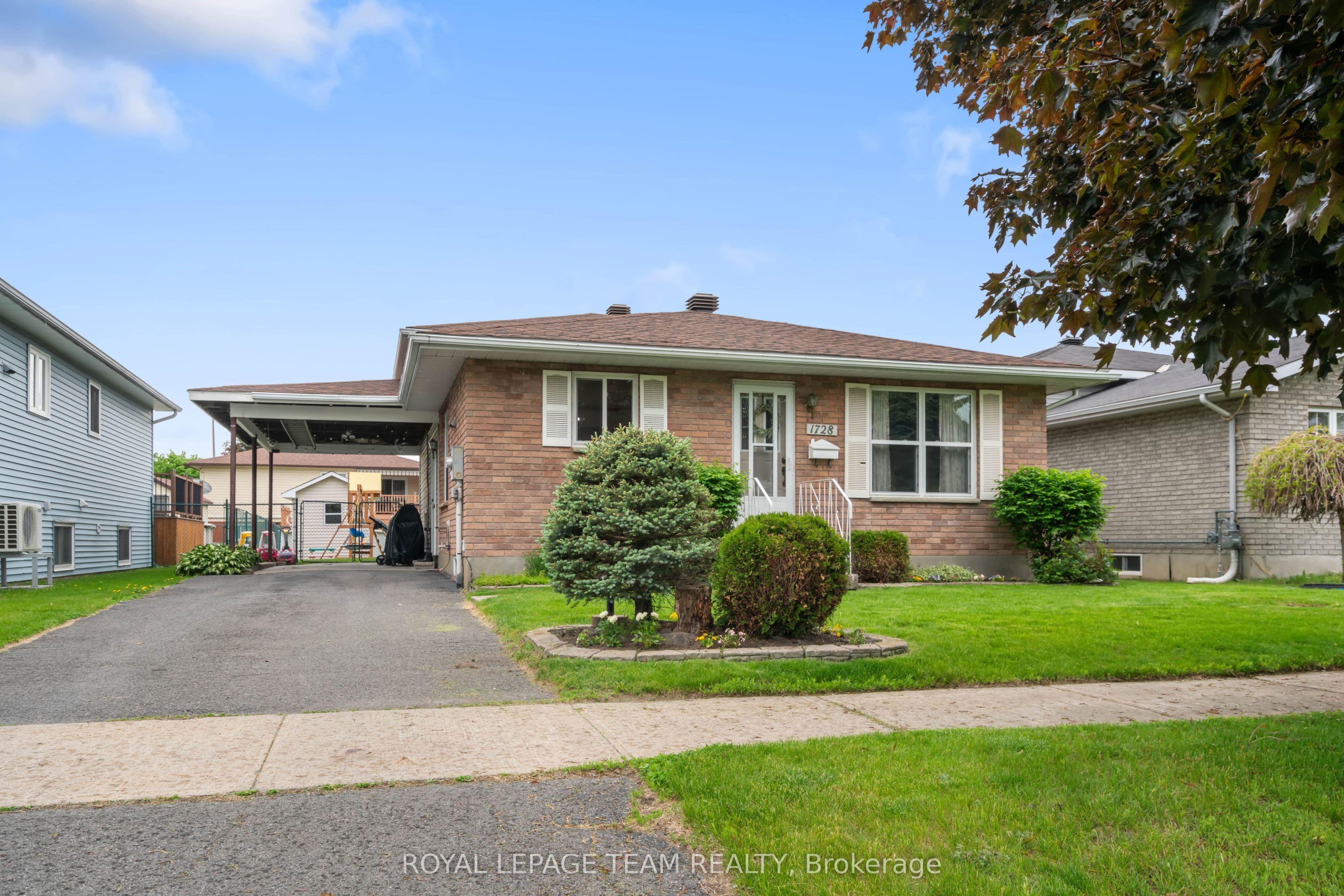 1728 Branch Drive, Cornwall