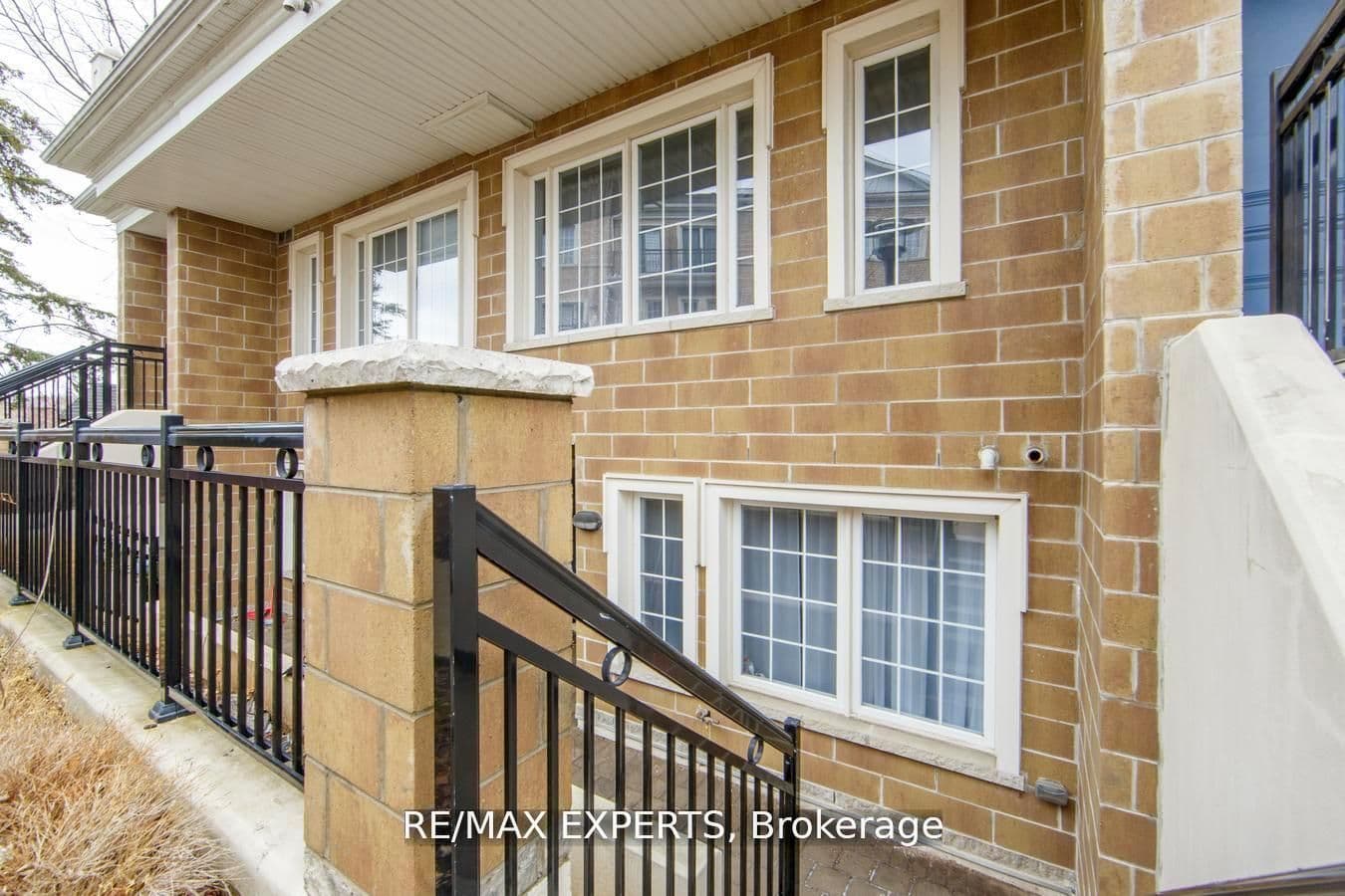 26 Bruce Street Unit C03, Vaughan
