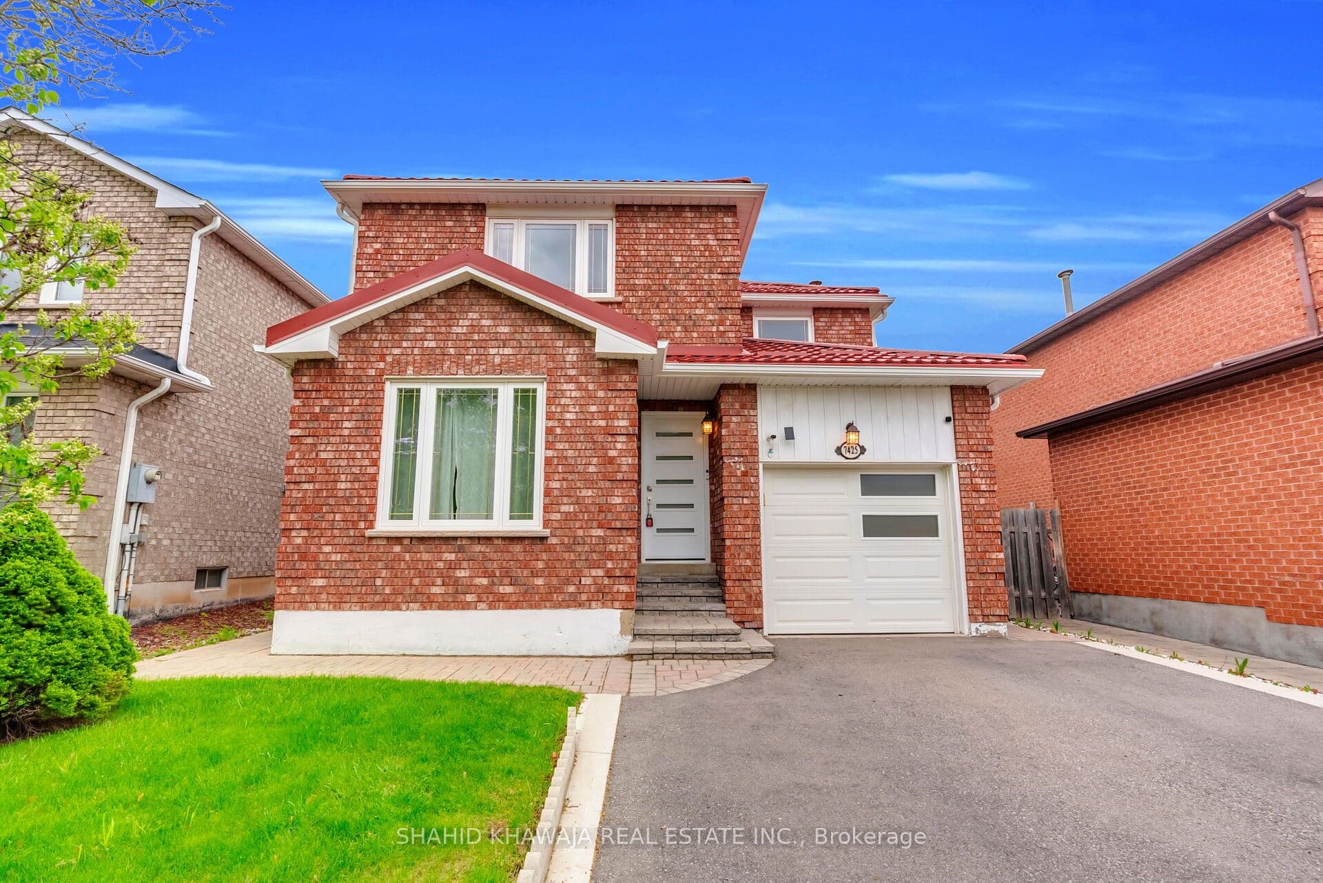7425 Doverwood Drive, Mississauga