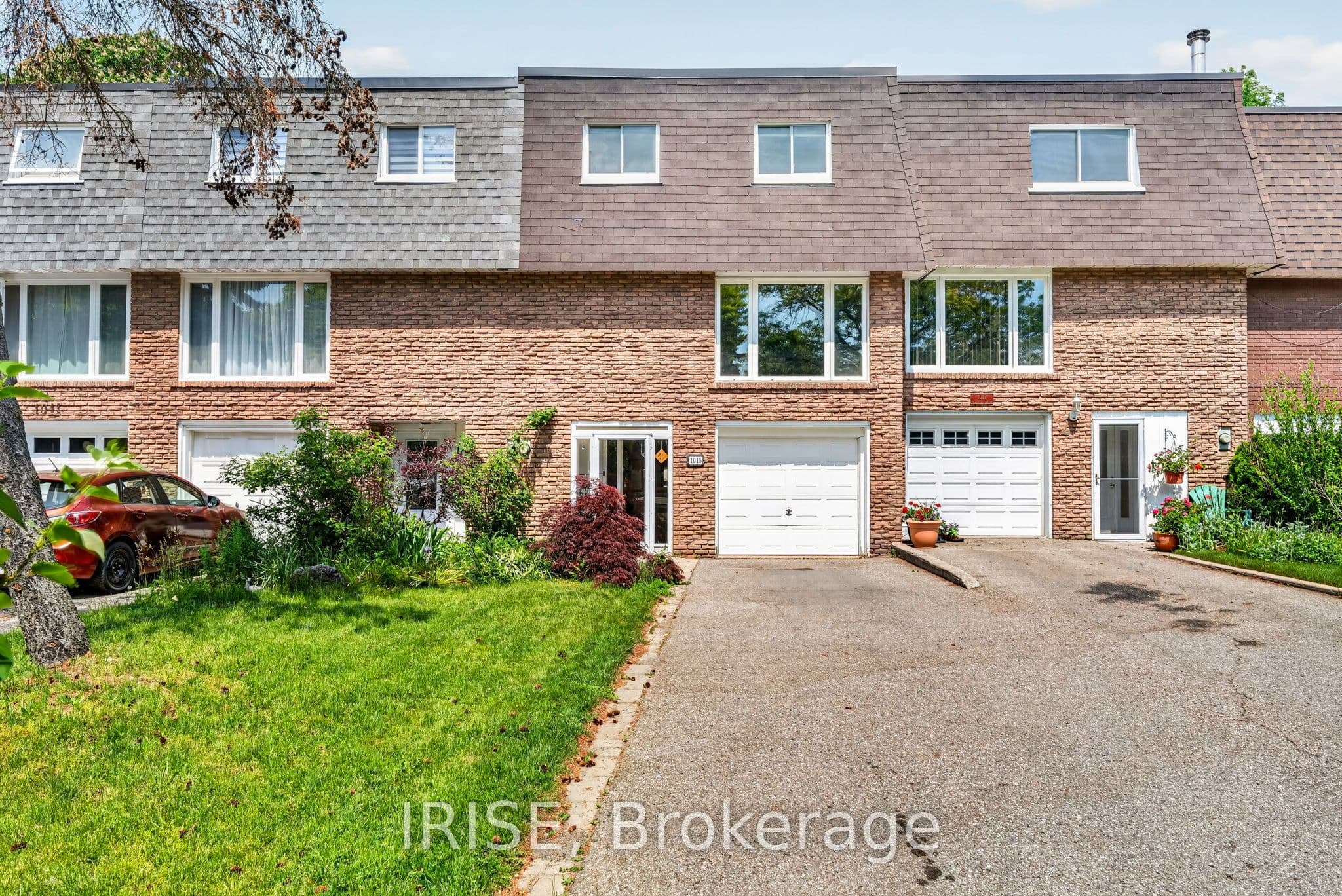 1015 Falgarwood Drive, Oakville