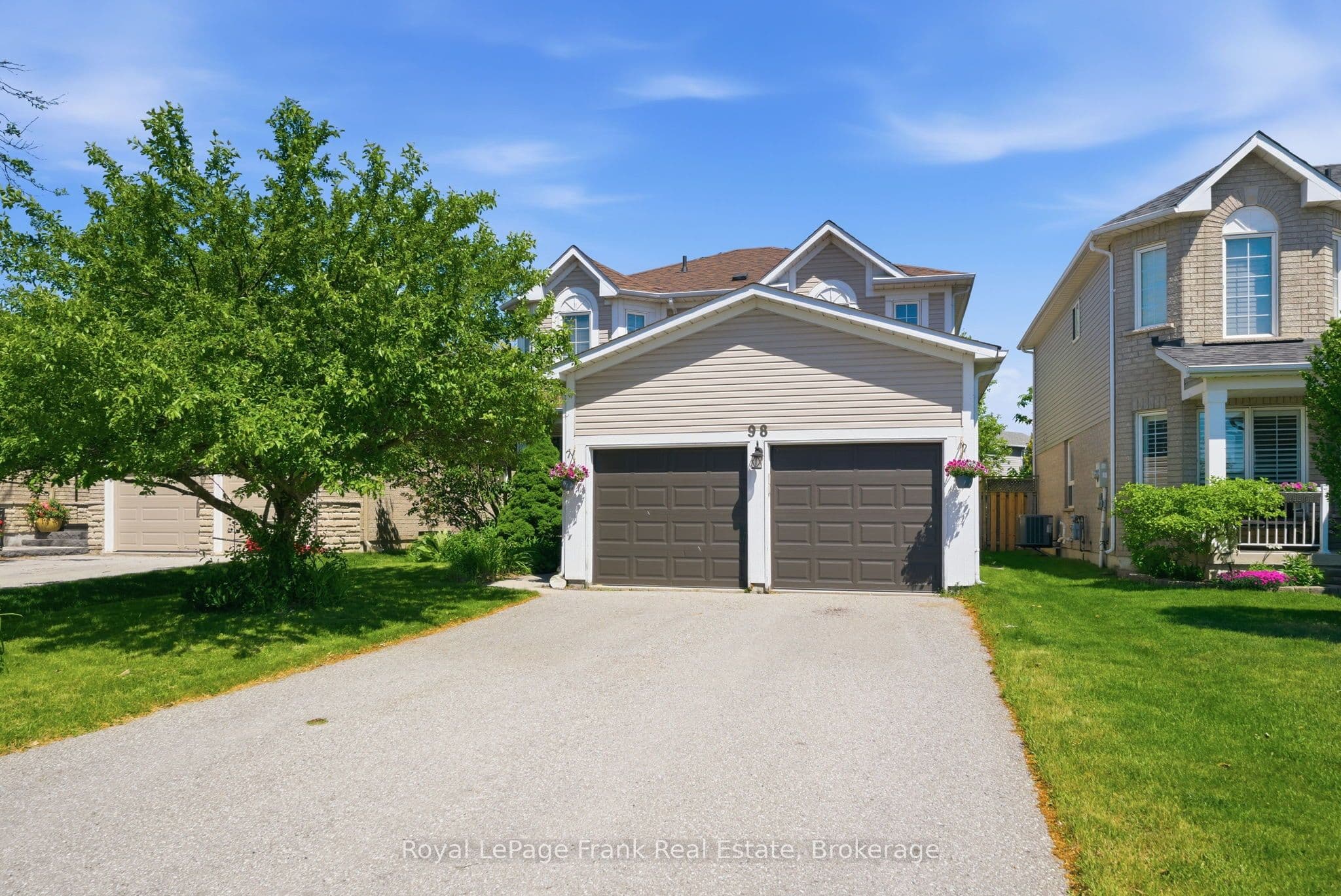98 Rustwood Street, Clarington
