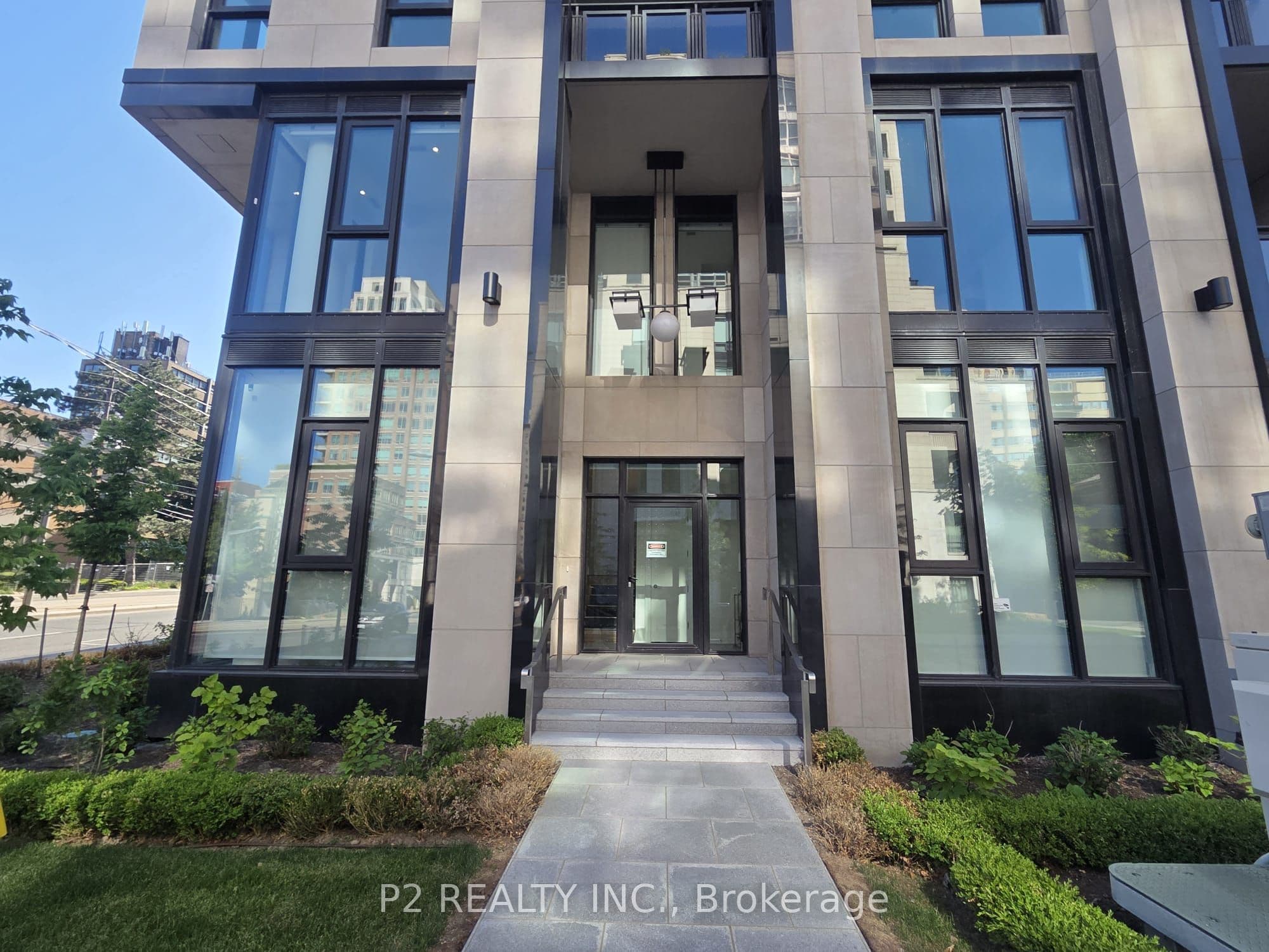 2 Forest Hill Road Unit 102, Toronto C02