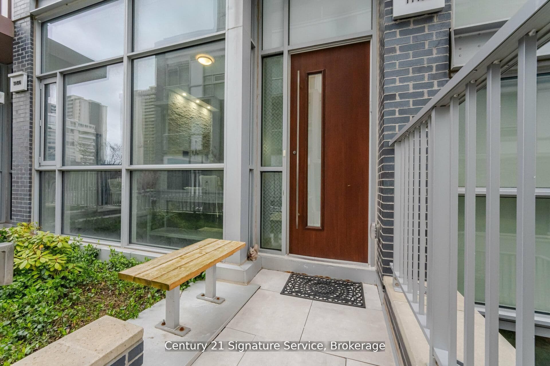 101 Erskine Avenue Unit TH05, Toronto C10