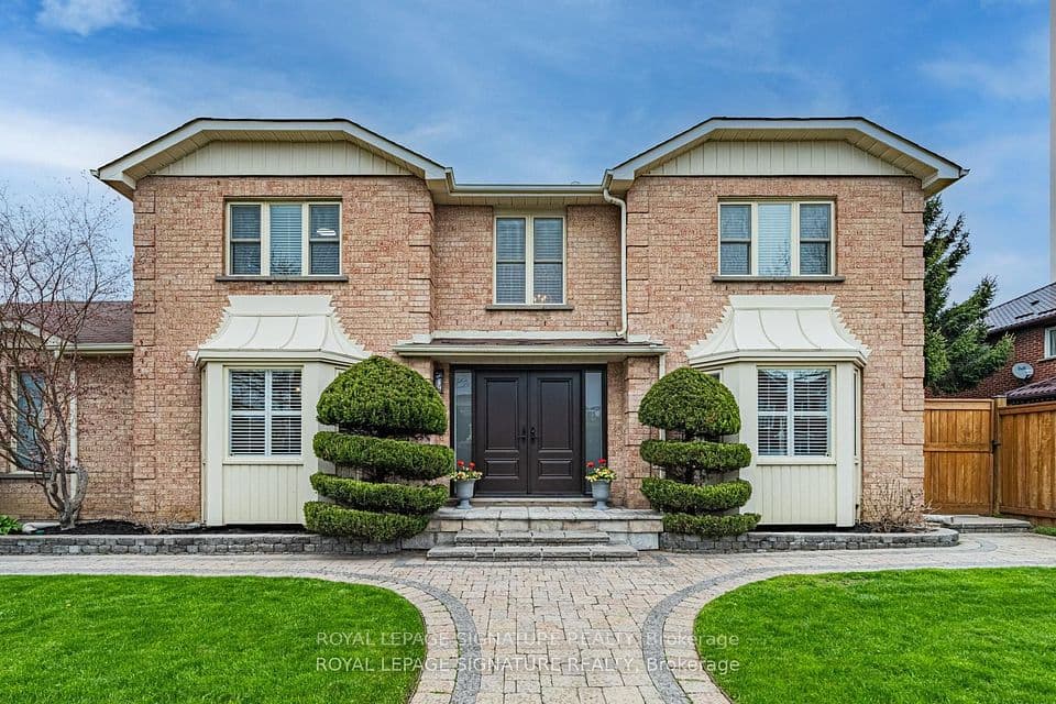 238 Hoover Drive, Pickering