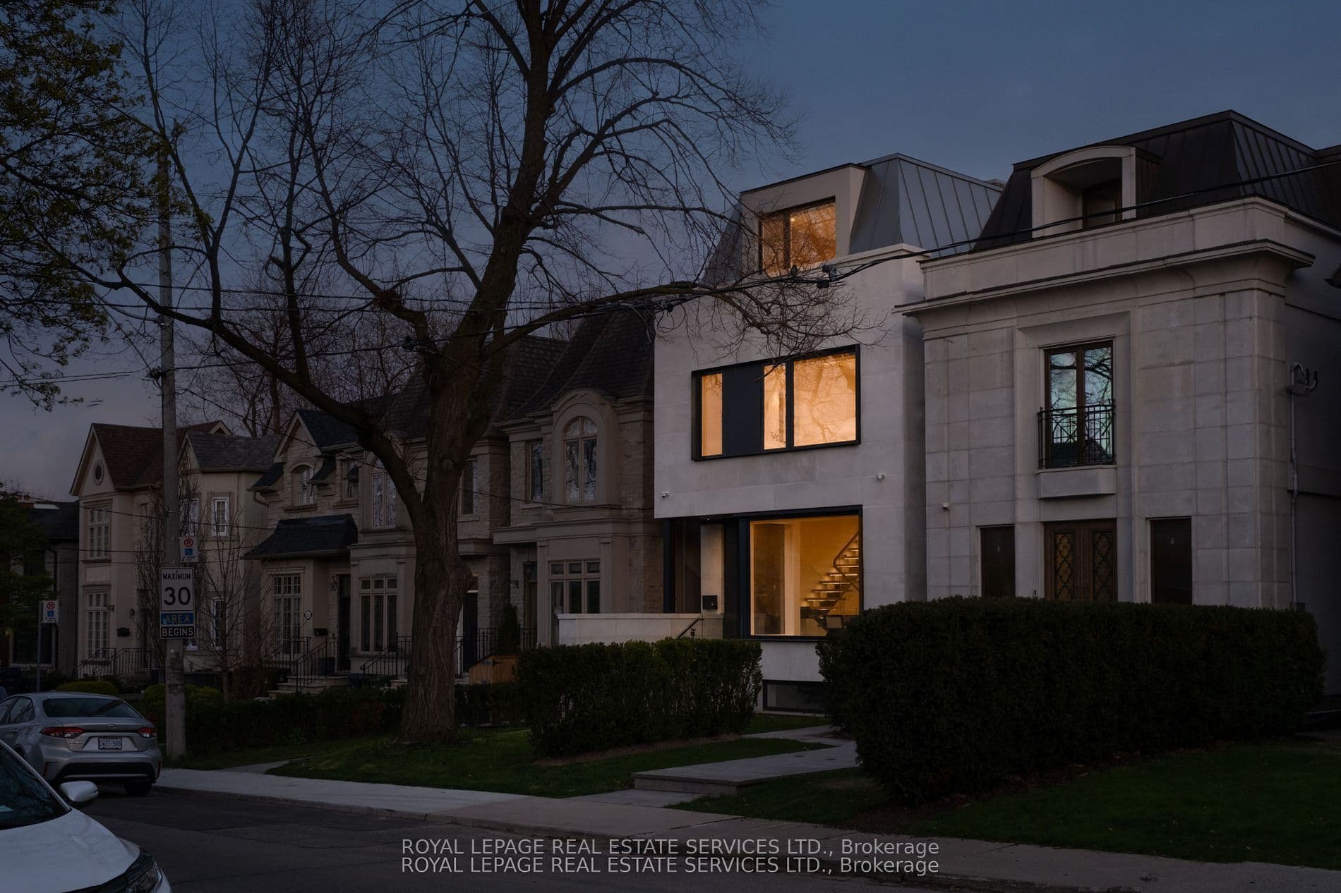 237 Bedford Park Avenue, Toronto C04