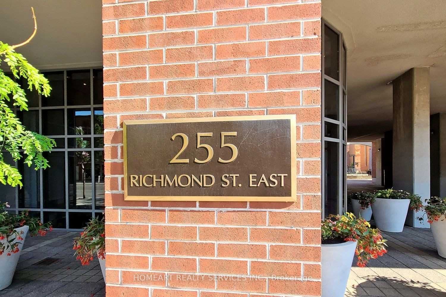255 Richmond Street E Unit 404, Toronto C08