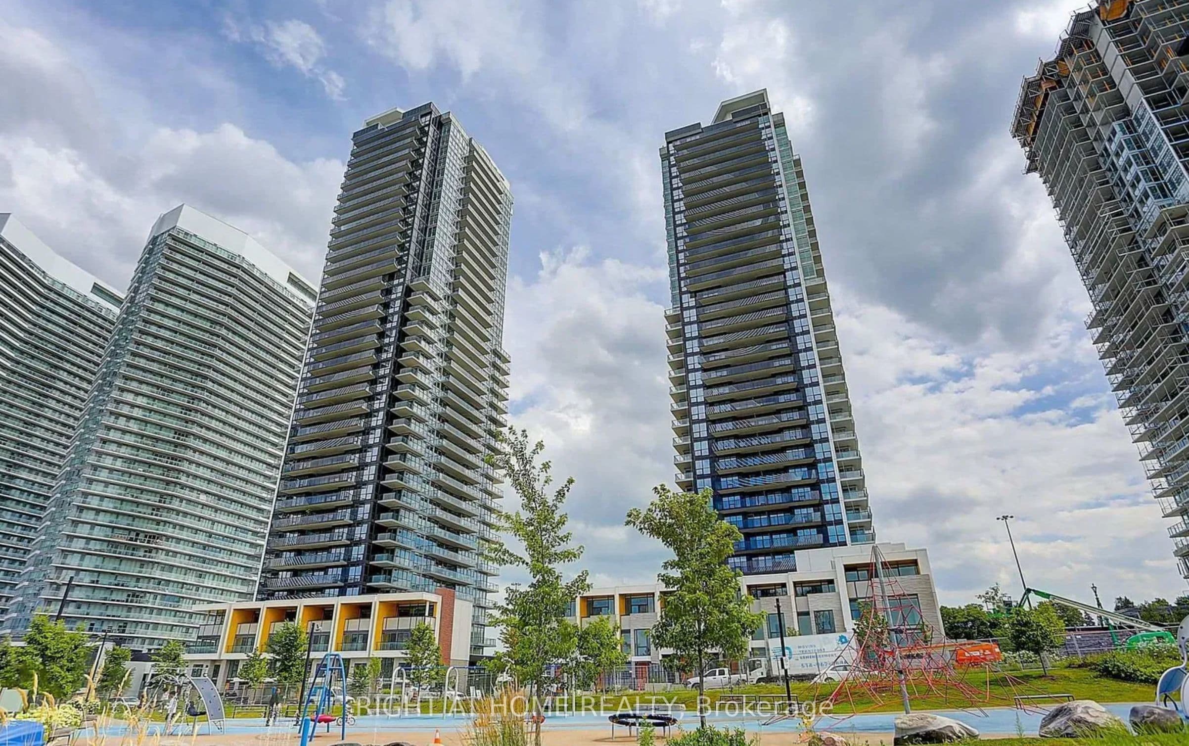 95 McMahon Drive Unit 2808, Toronto C15