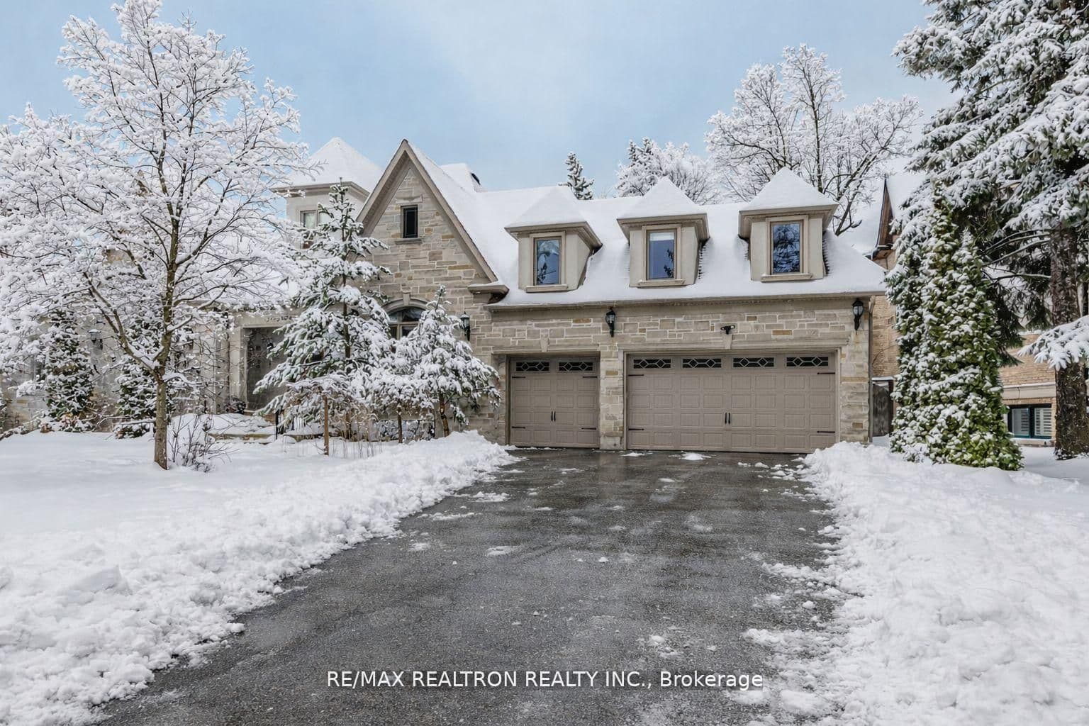 5 Long Hill Drive, Richmond Hill