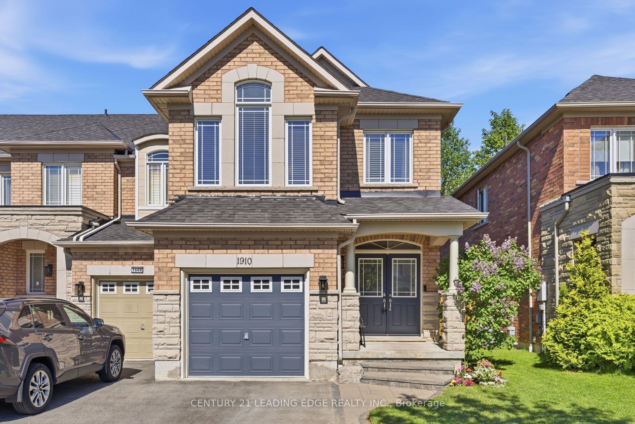 1910 Calvington Drive, Pickering