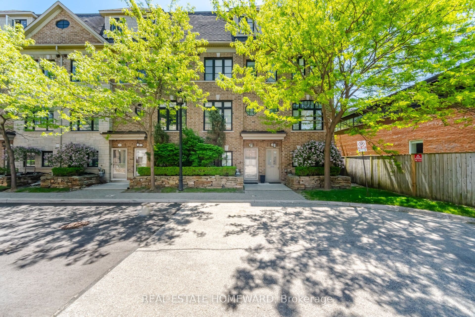 62 Cormier Heights, Toronto W06
