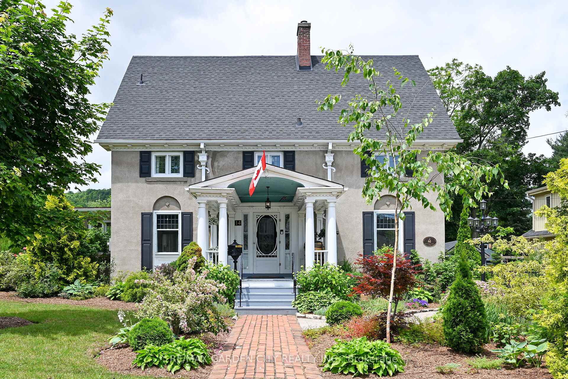 14 ROBINSON Street S, Grimsby