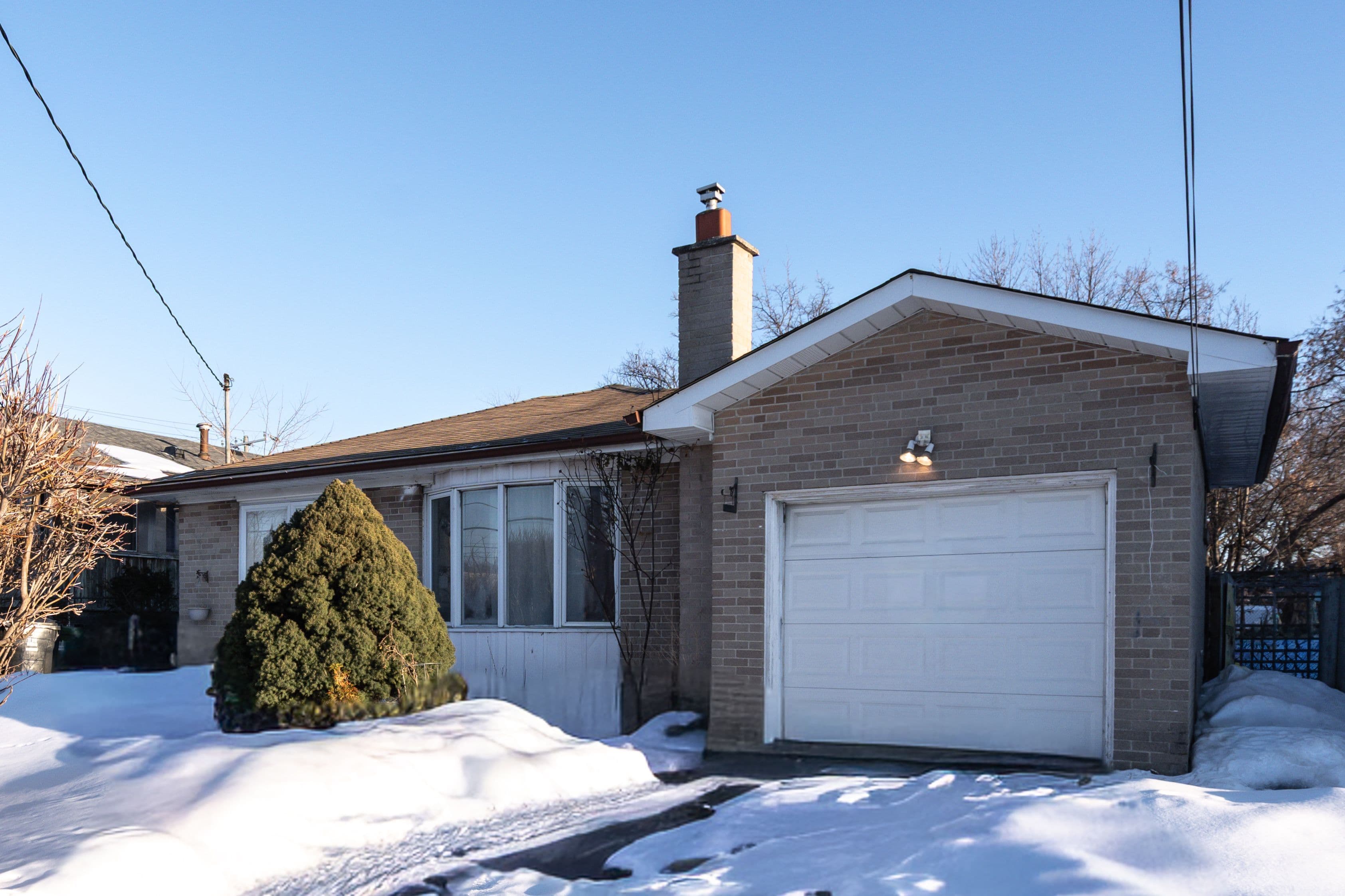 3 Lamberton Boulevard, Toronto W05
