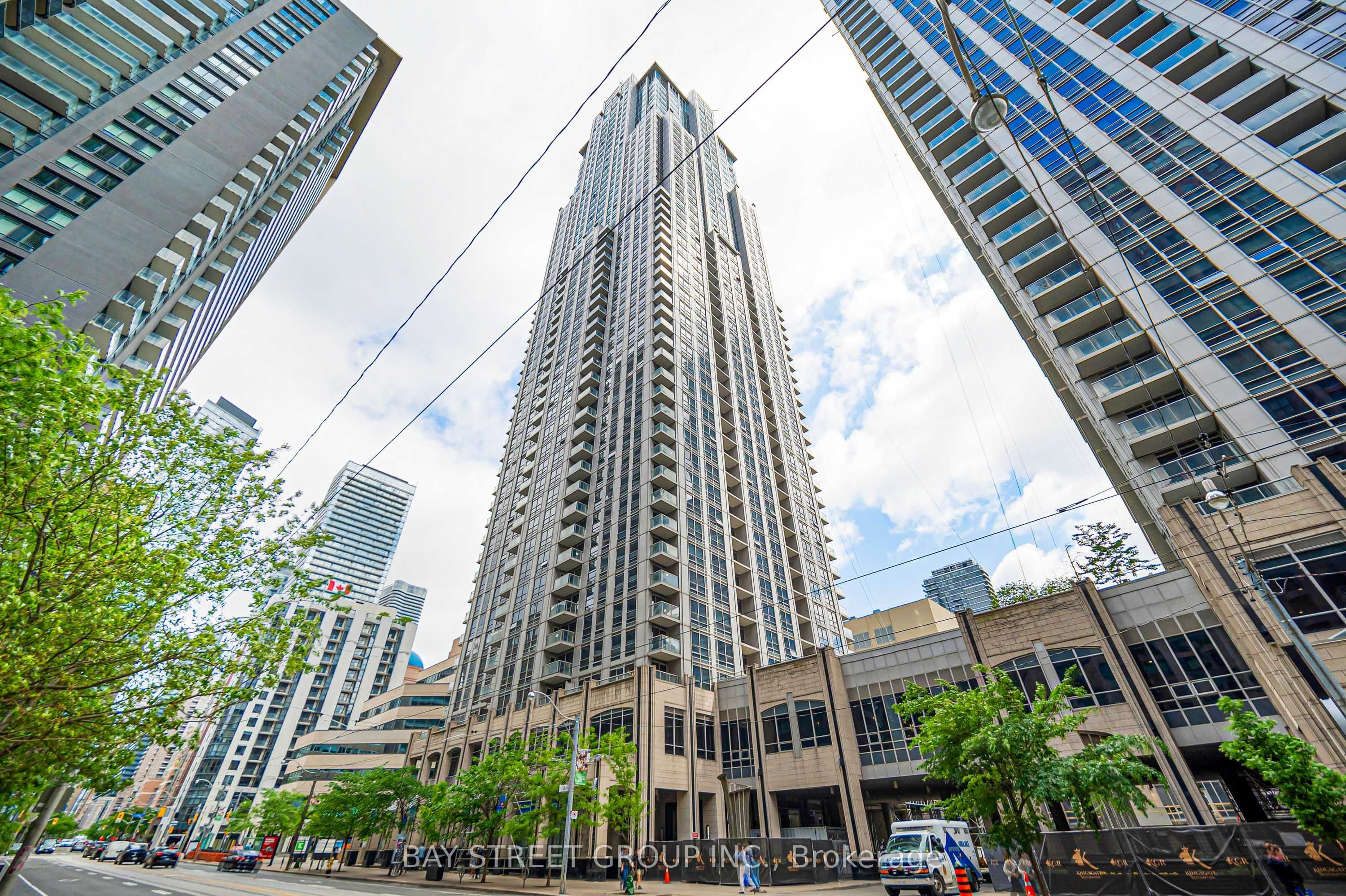 763 Bay Street Unit 4105, Toronto C01