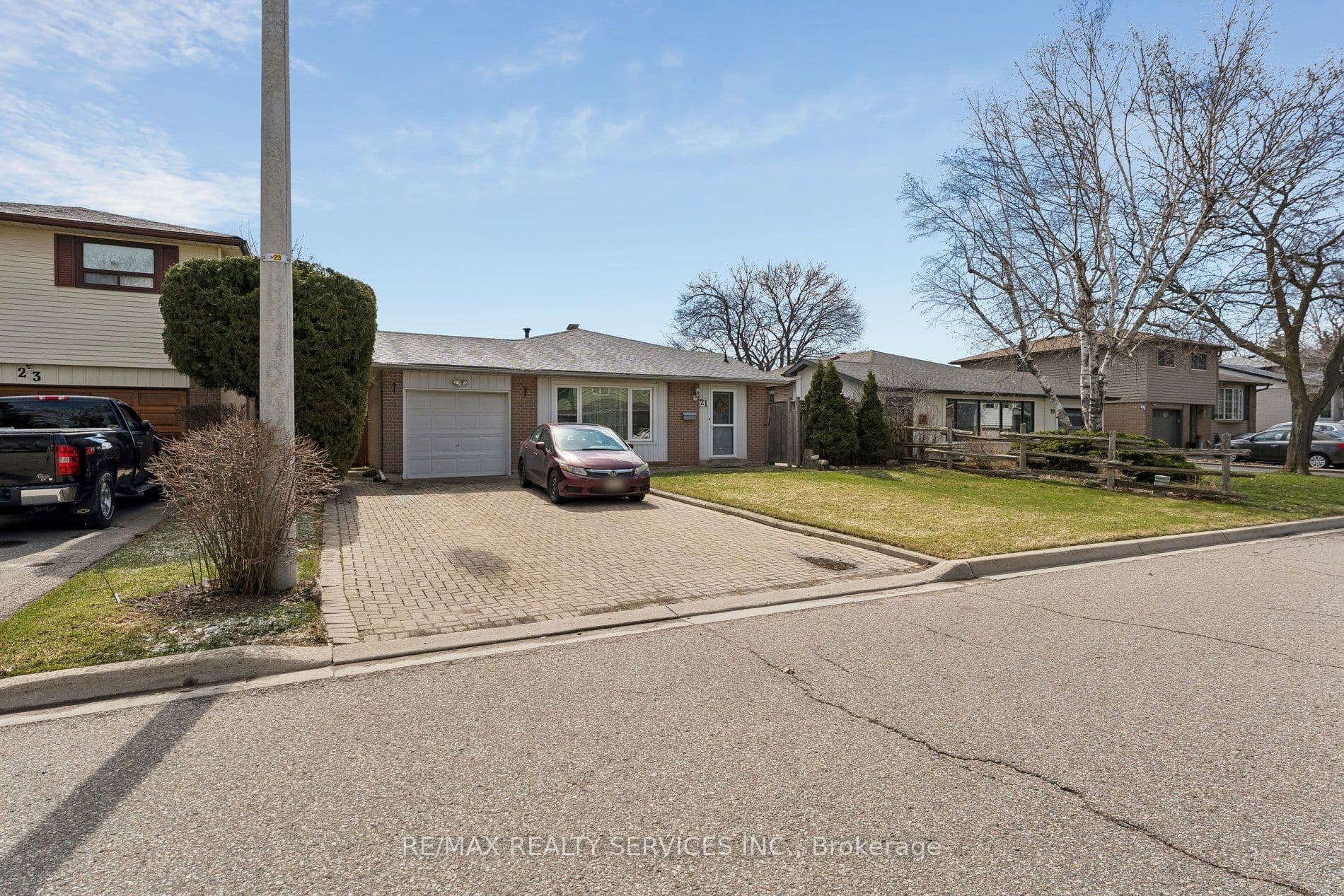 21 Willis Drive, Brampton