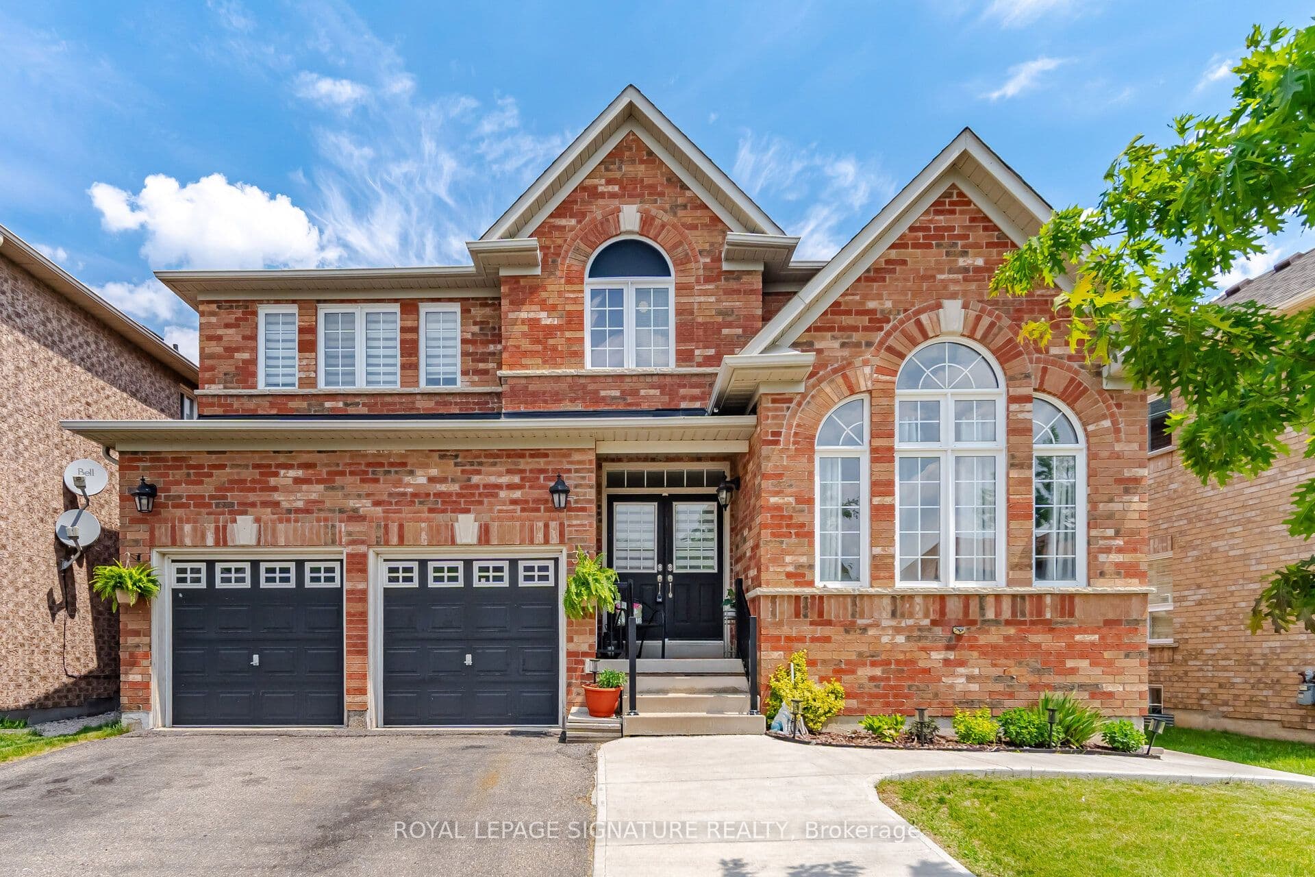 34 Nina Place NE, Brampton
