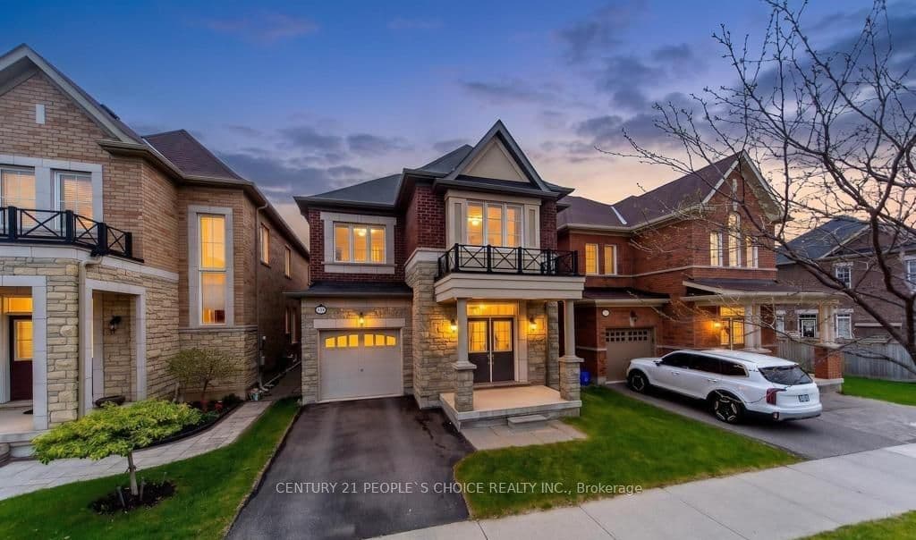 374 Begonia Gardens, Oakville