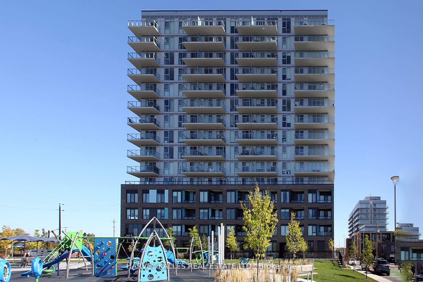 185 Deerfield Road Unit 305, Newmarket