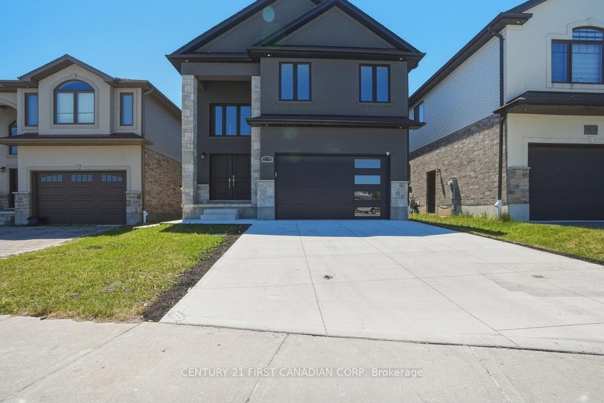 2775 Oriole Drive, London South
