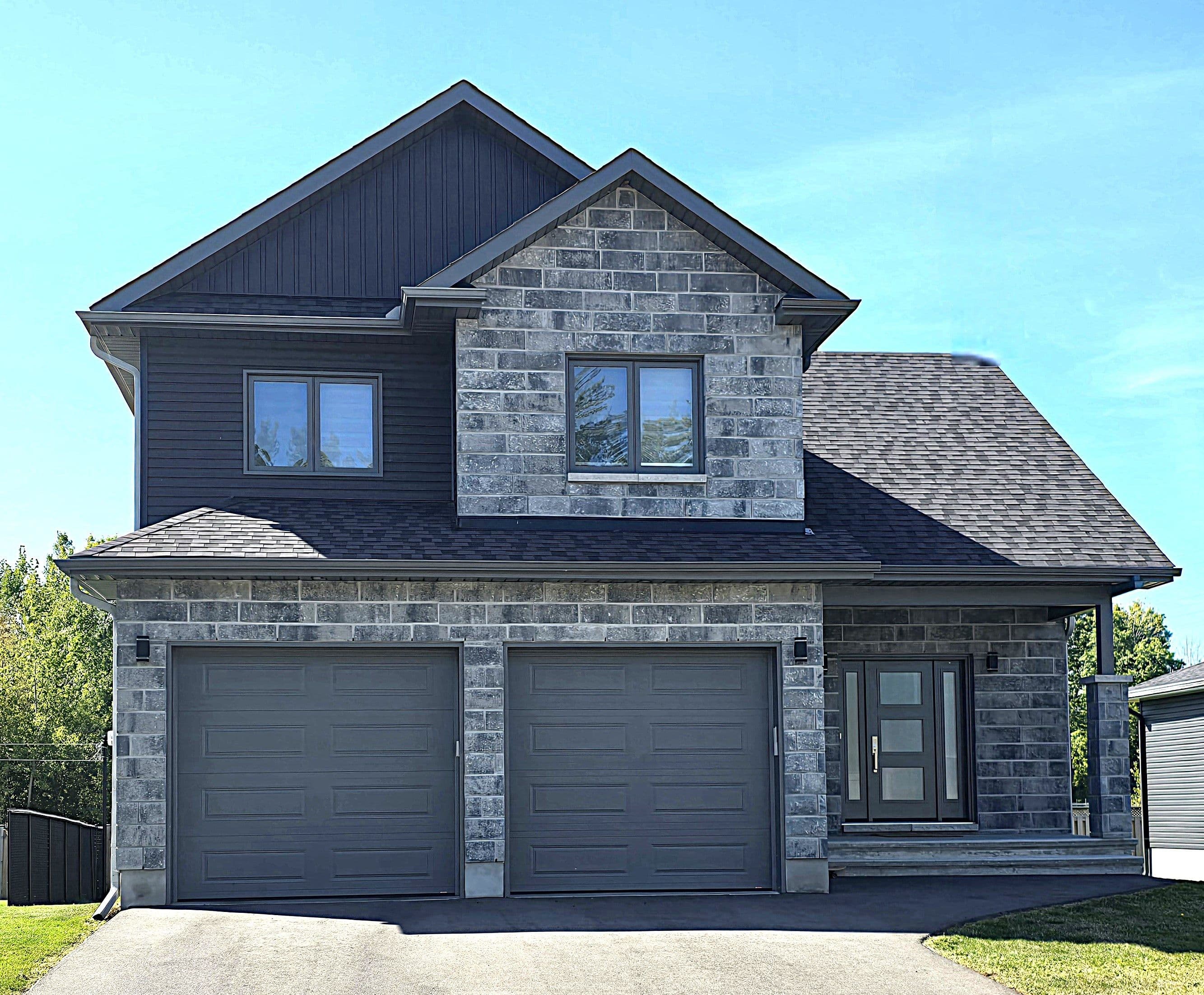 1408 Caroline Court, Cornwall
