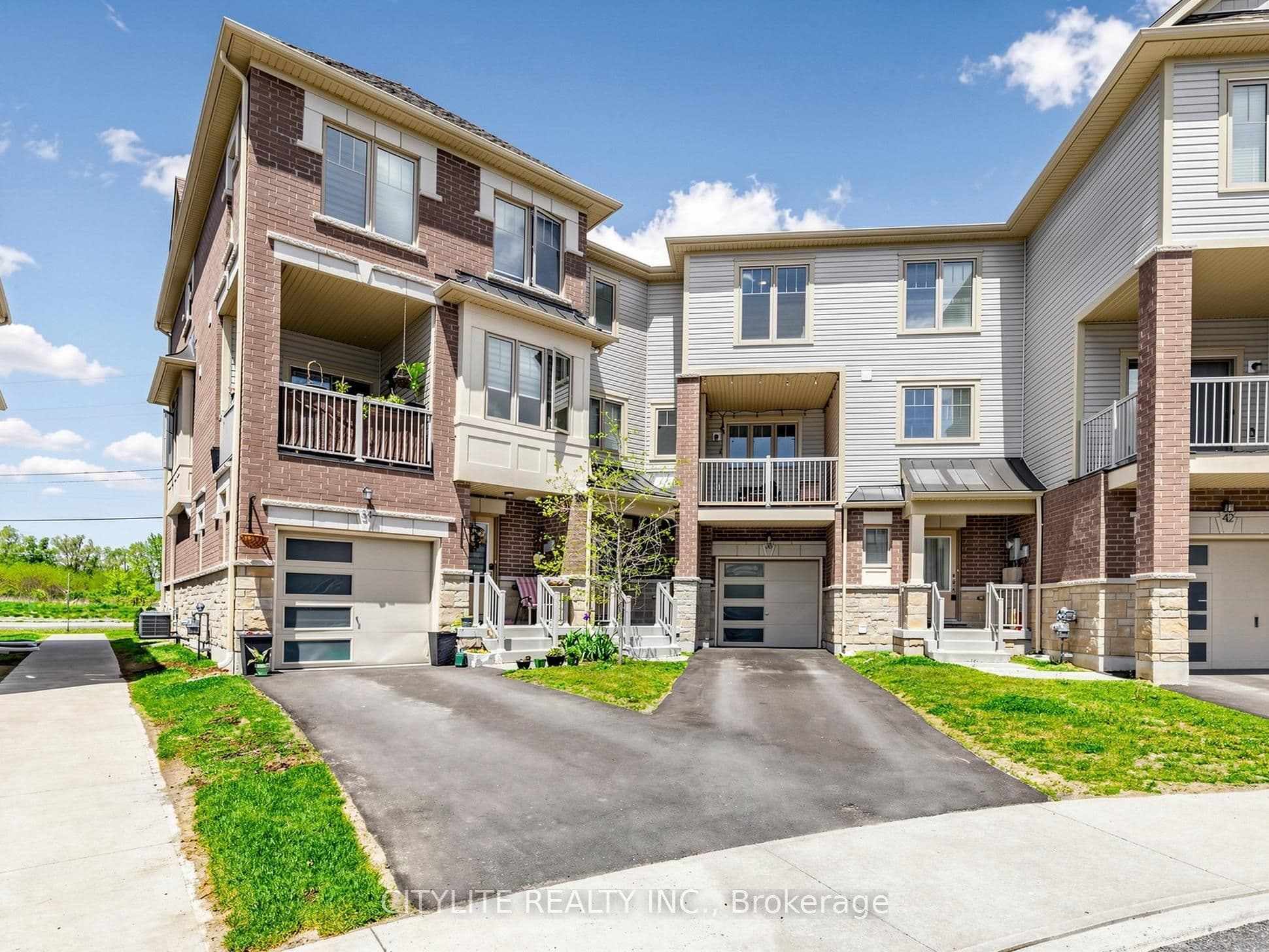 38 Ambereen Place, Clarington