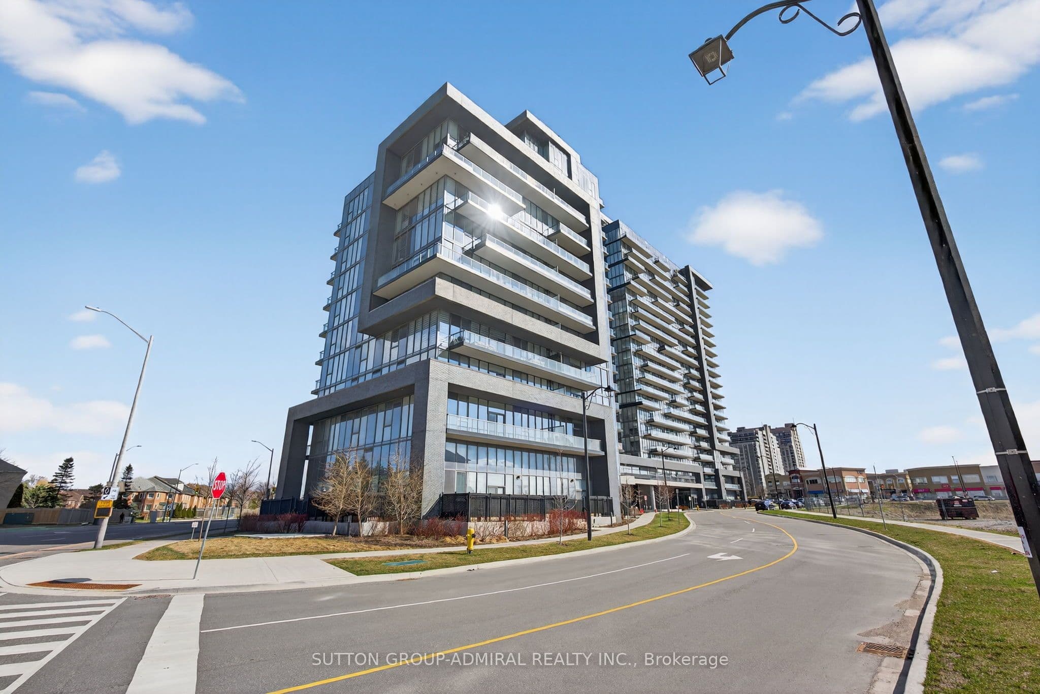 10 Gatineau Drive Unit 1303, Vaughan