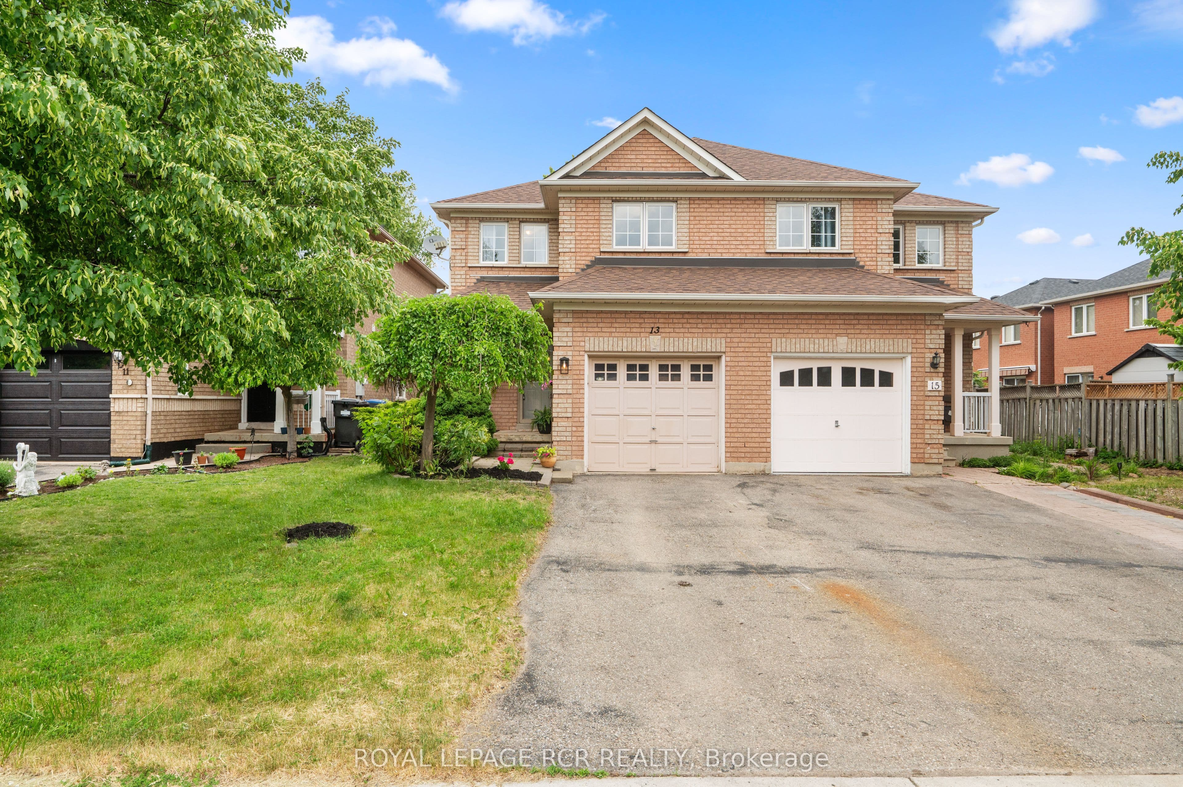 13 Twin Pines Crescent, Brampton