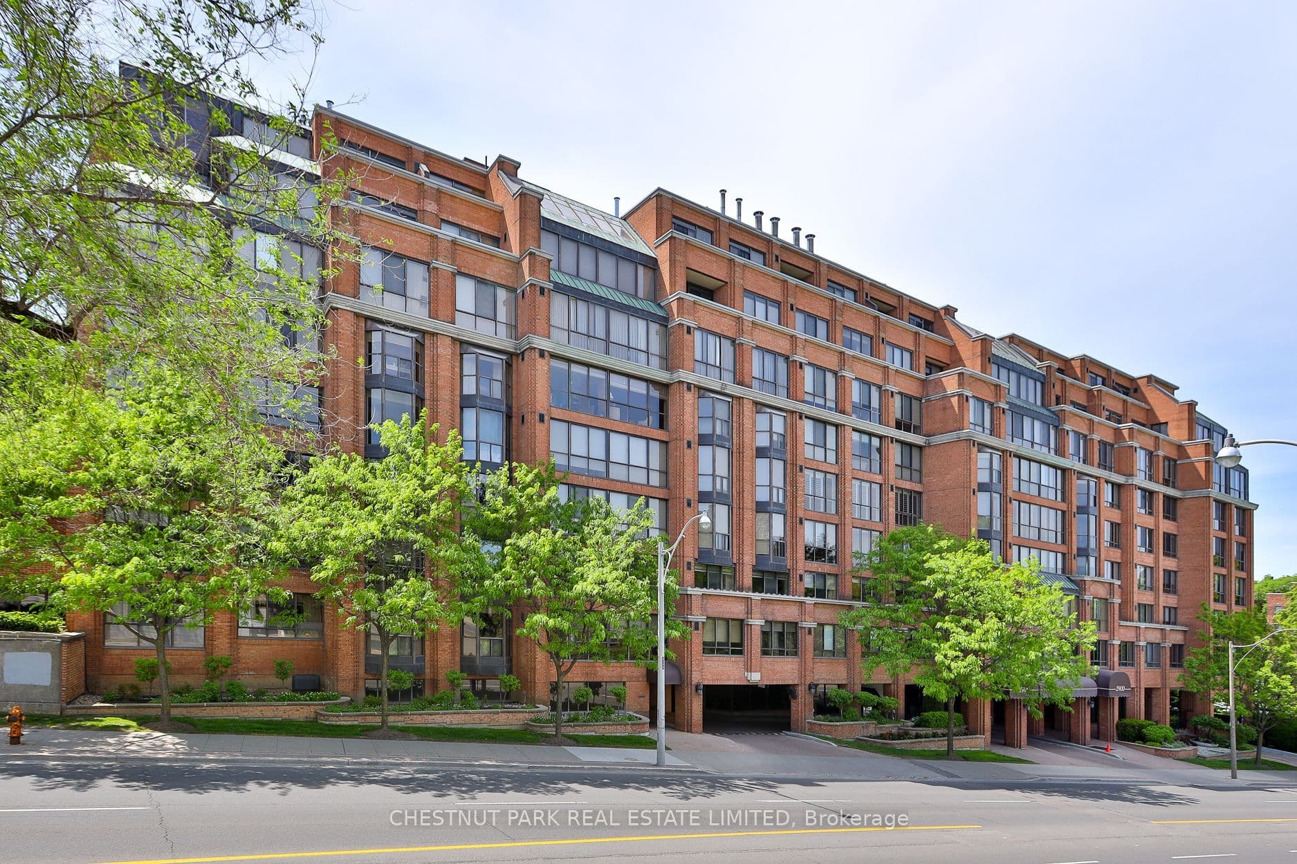 2900 Yonge Street Unit 409, Toronto C04