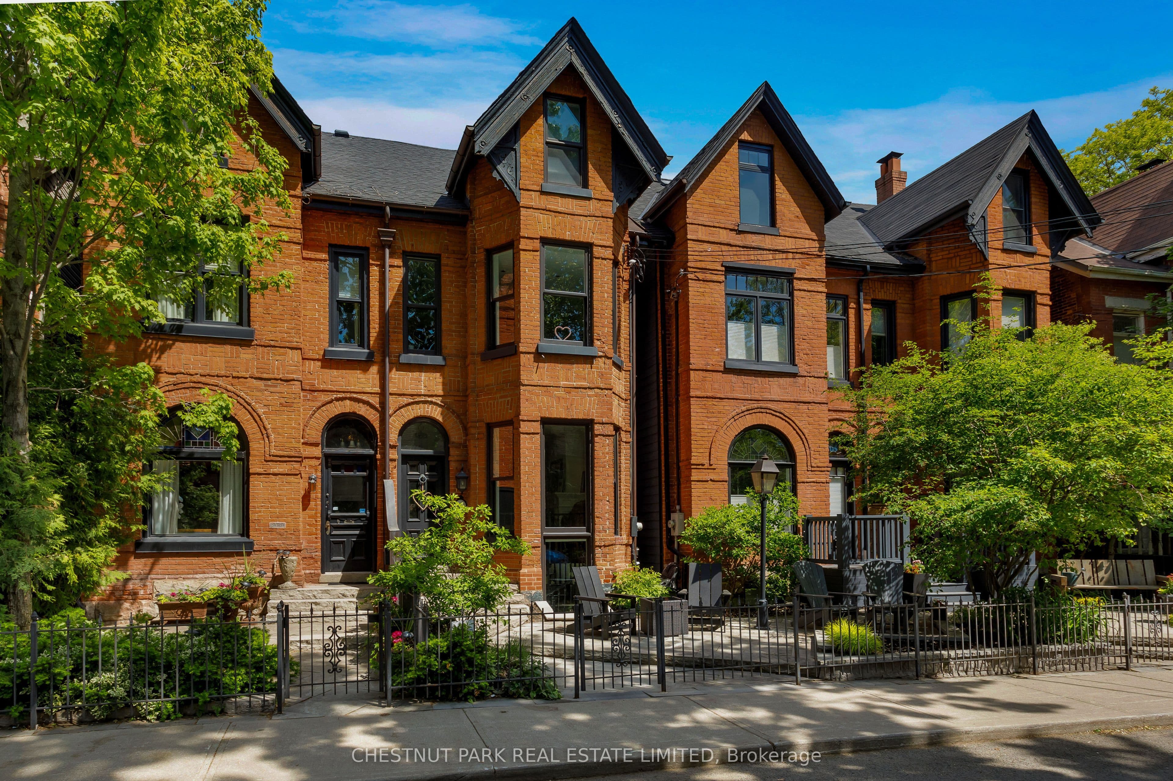 466 Wellesley Street E, Toronto C08