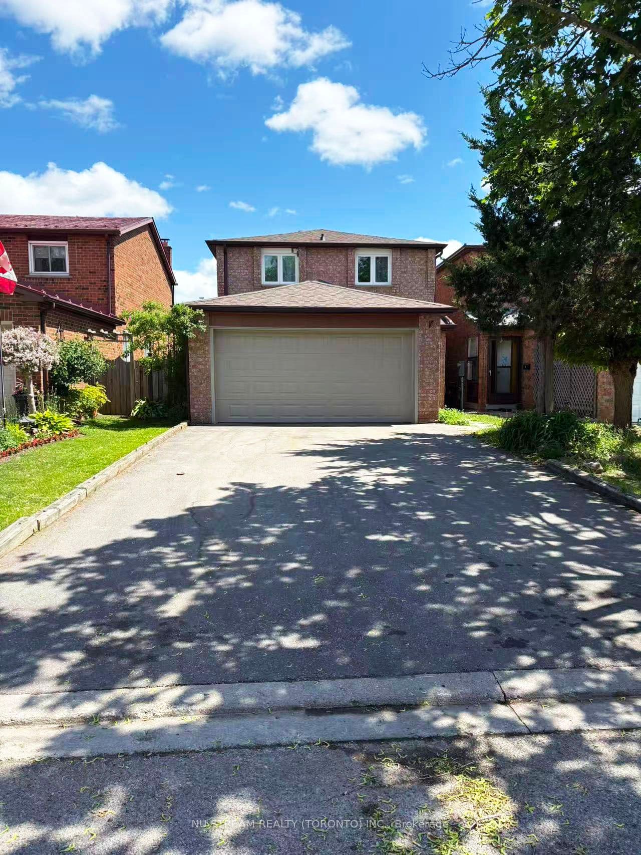 11 Dunbar Crescent, Markham