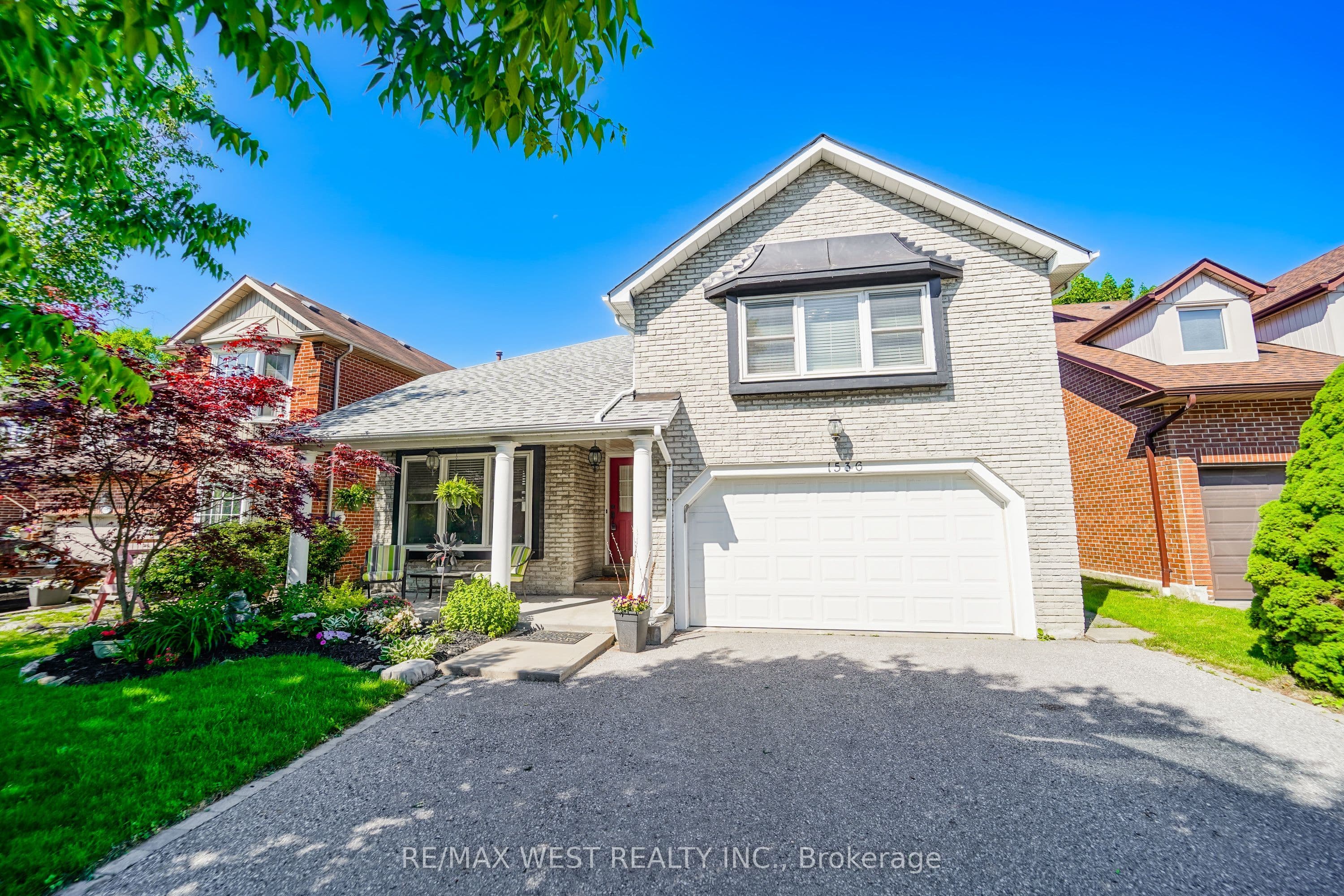 1536 Huntsmill Drive, Pickering