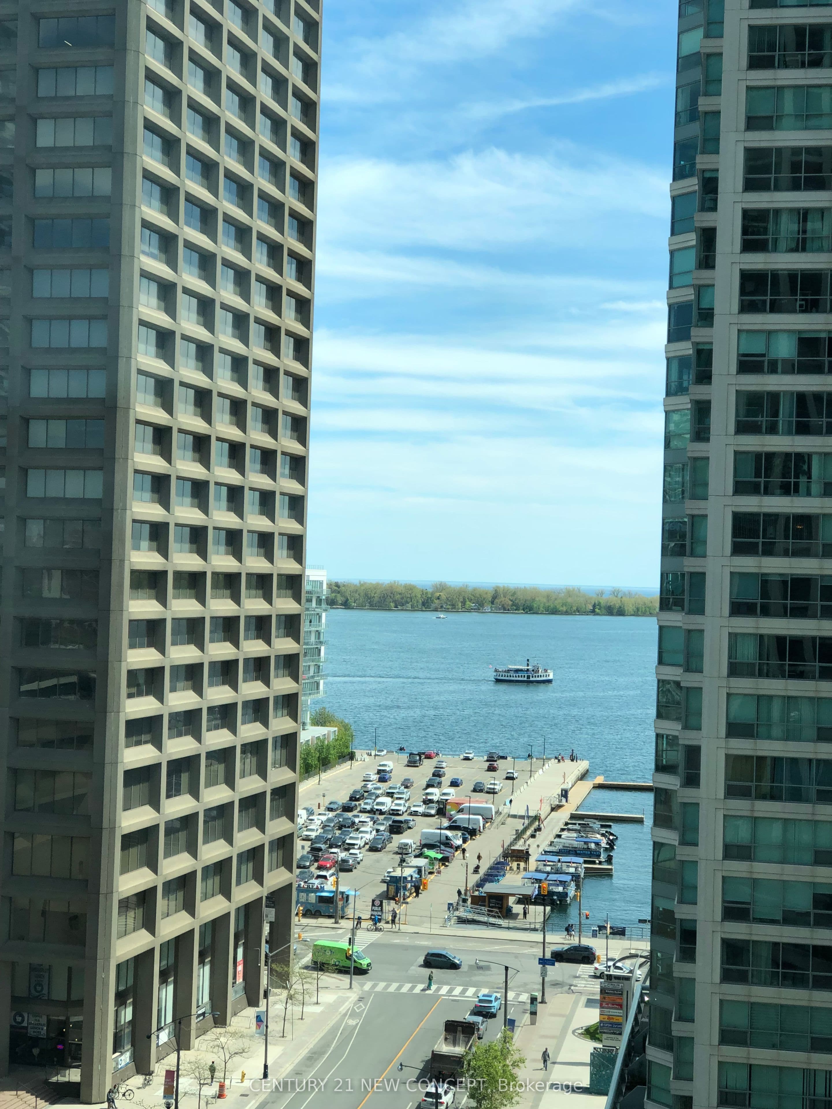 16 Yonge Street Unit 1310, Toronto C01