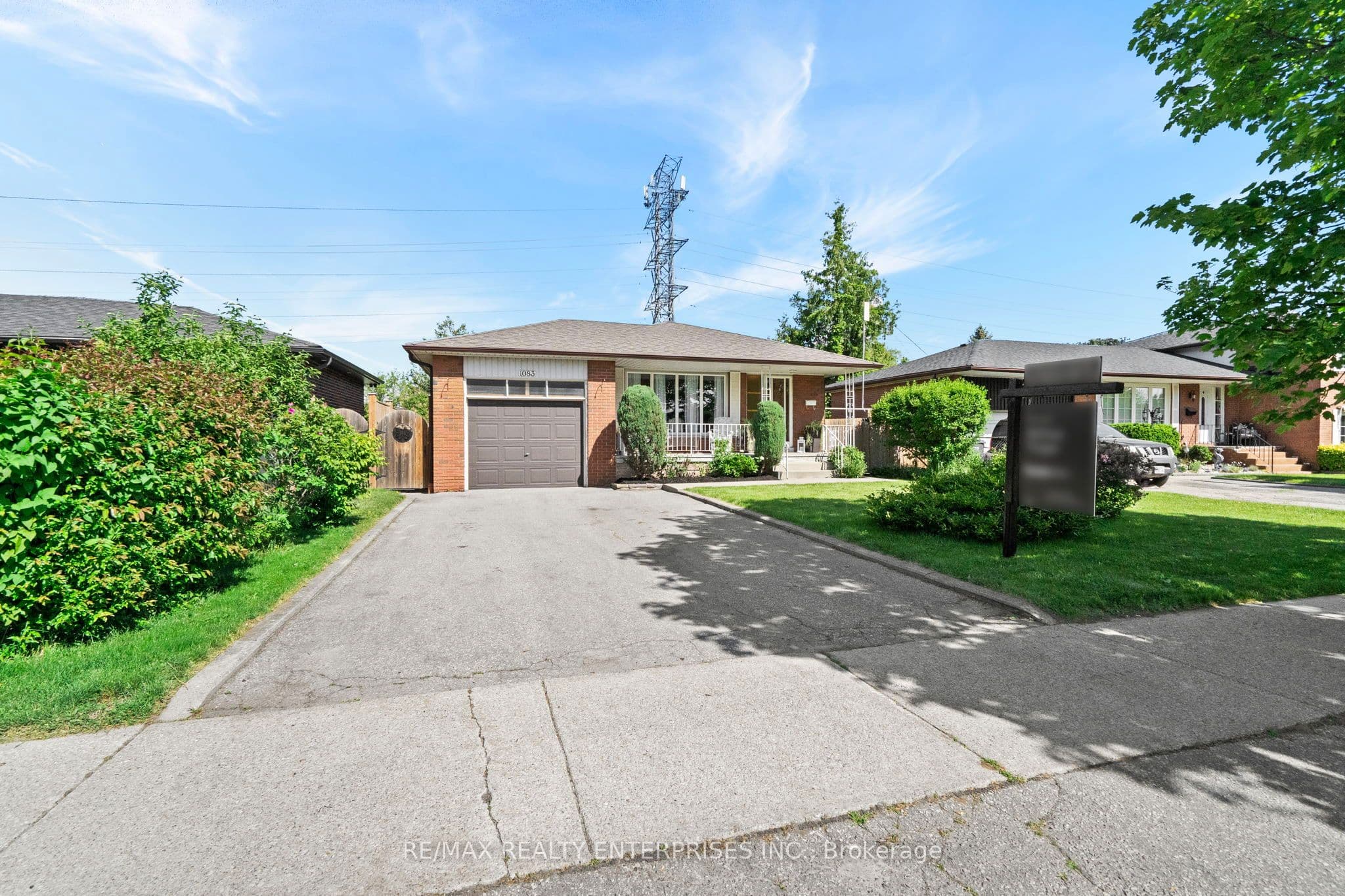 1083 Melton Drive, Mississauga