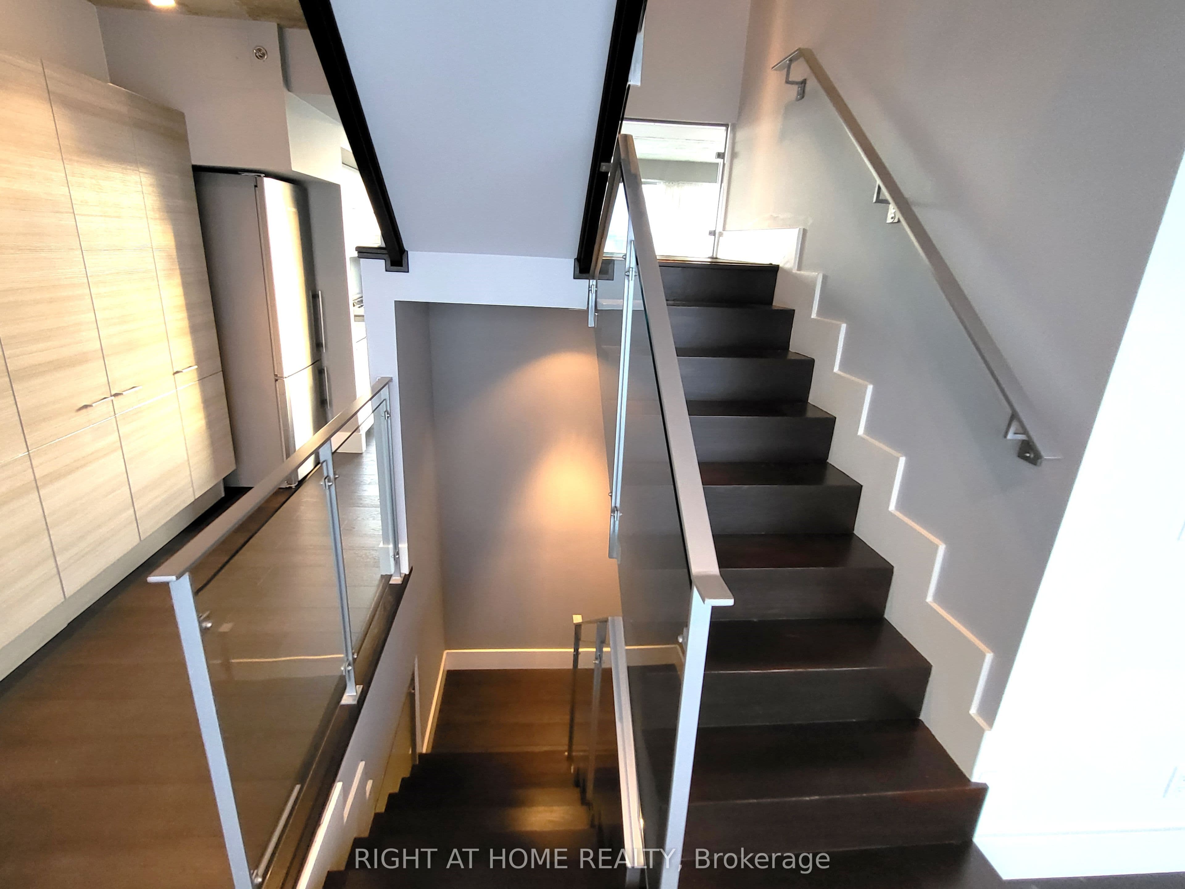 55 Stewart Street Unit PH1027, Toronto C01