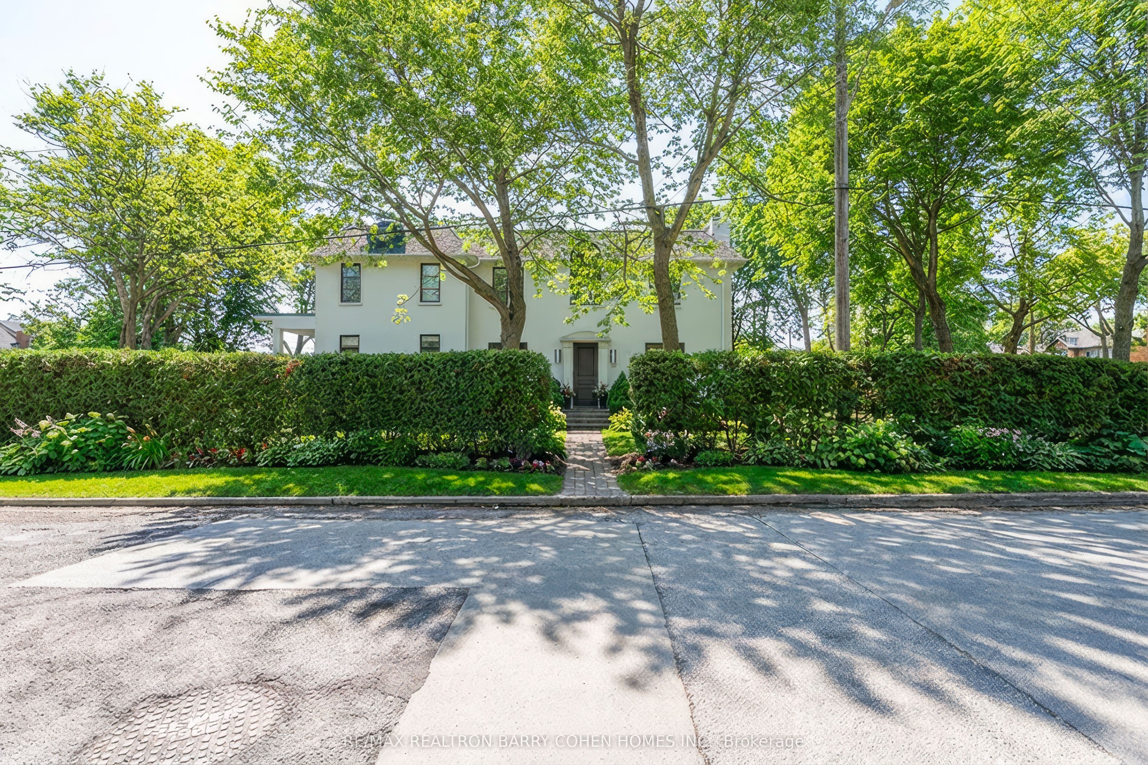 74 Esgore Drive, Toronto C04