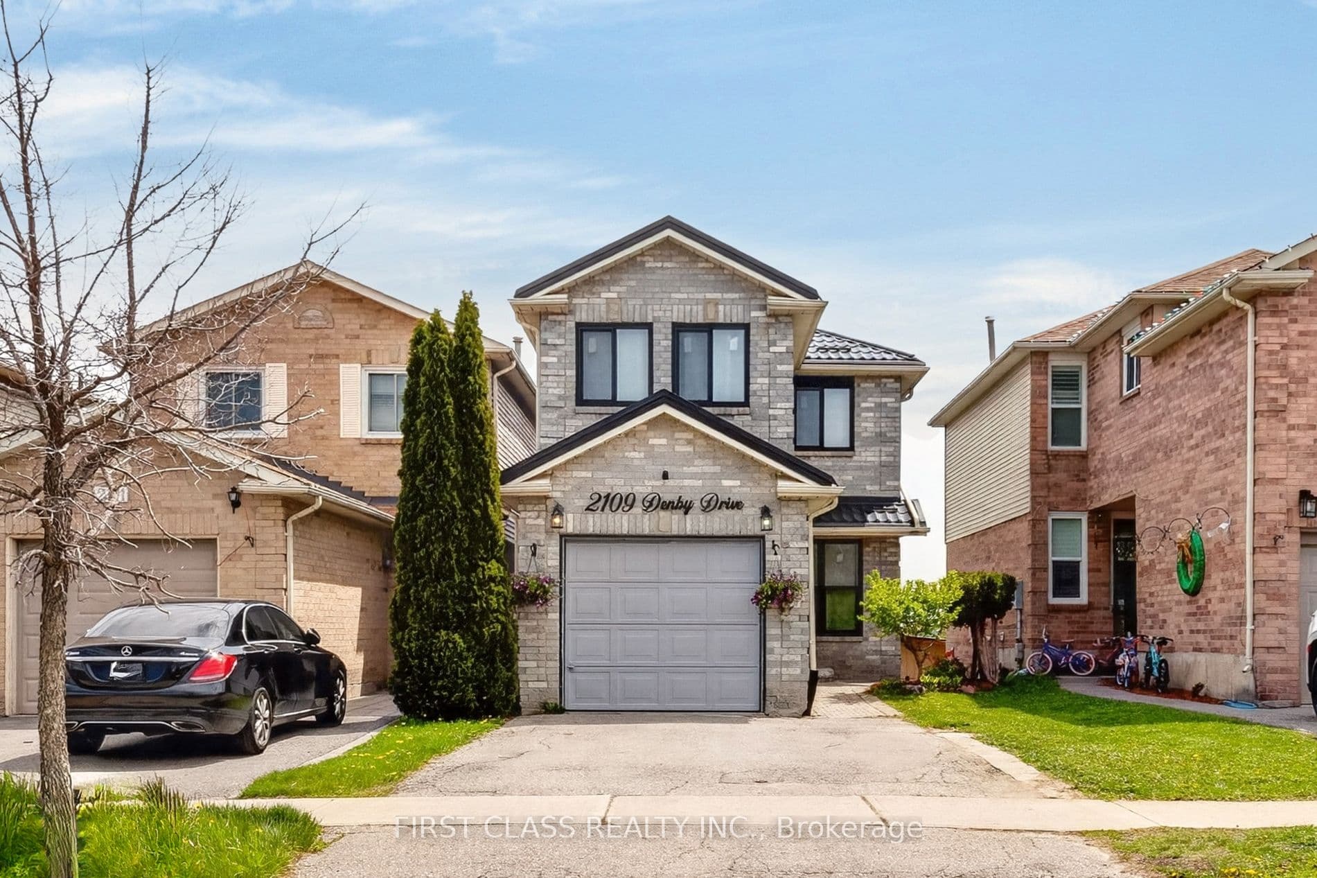 2109 Denby Drive, Pickering
