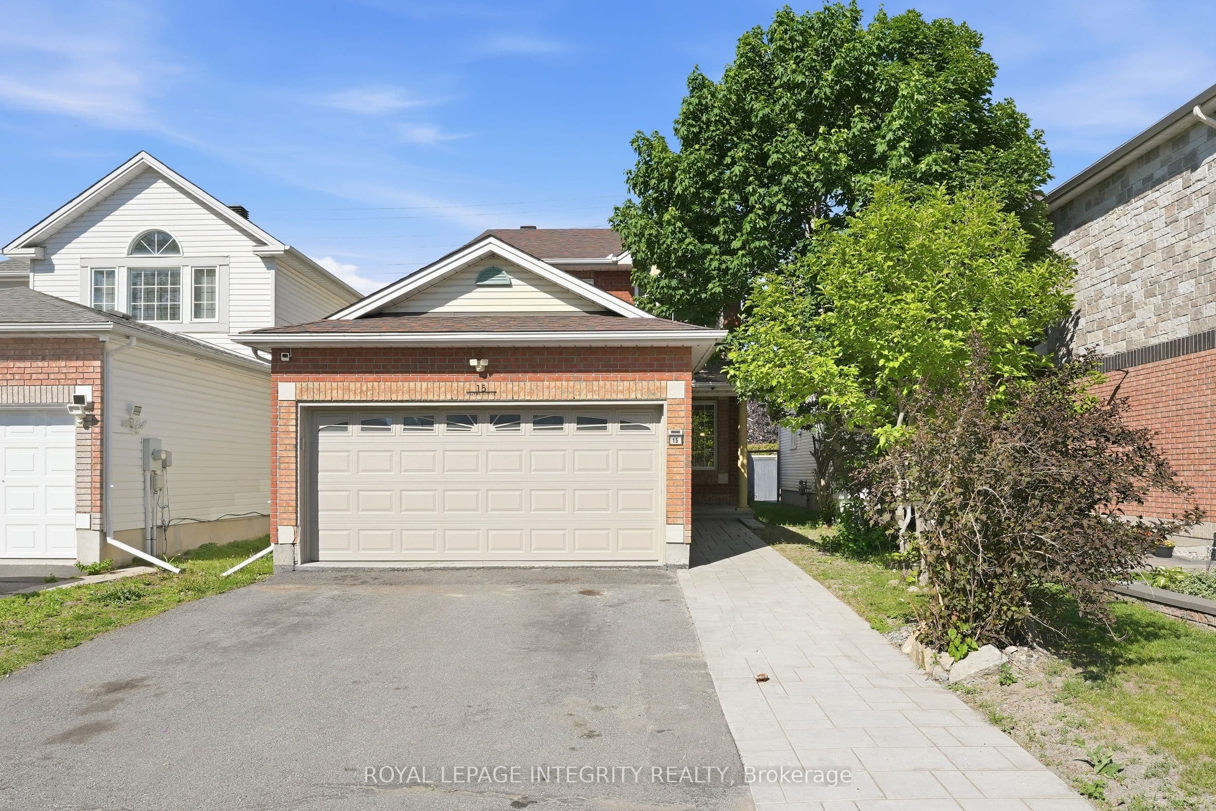 15 Halkirk Avenue, Kanata