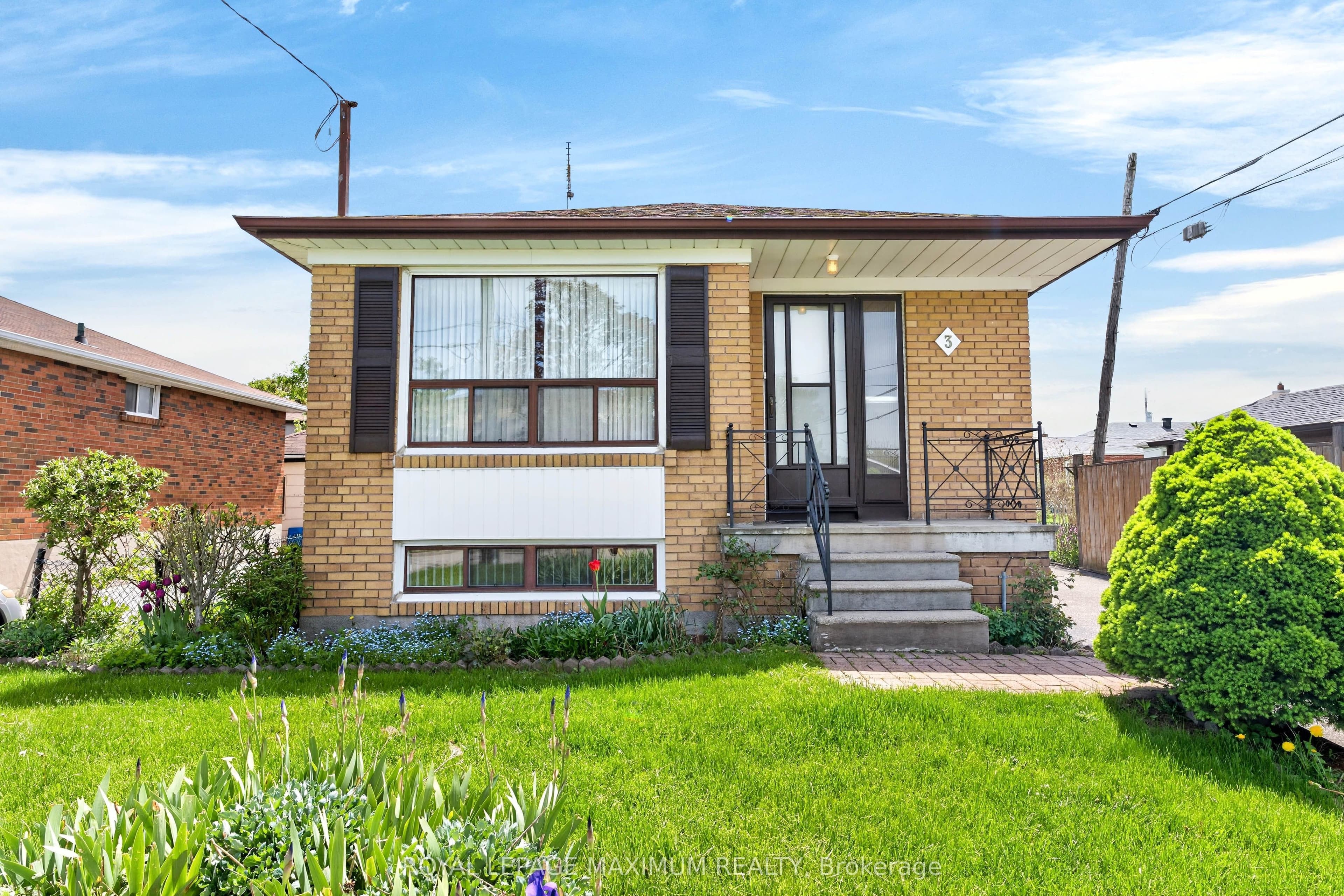 3 Japonica Road, Toronto E04