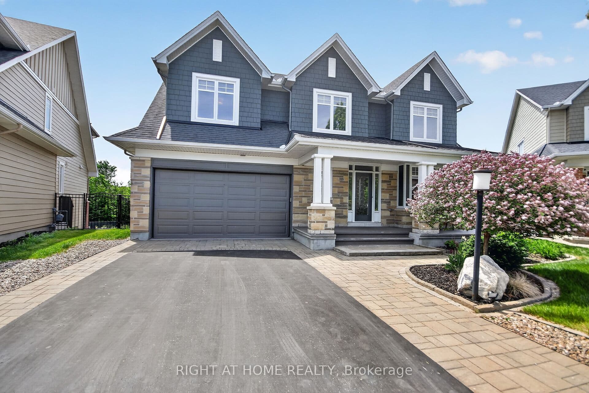 198 Grainstone Way, Kanata