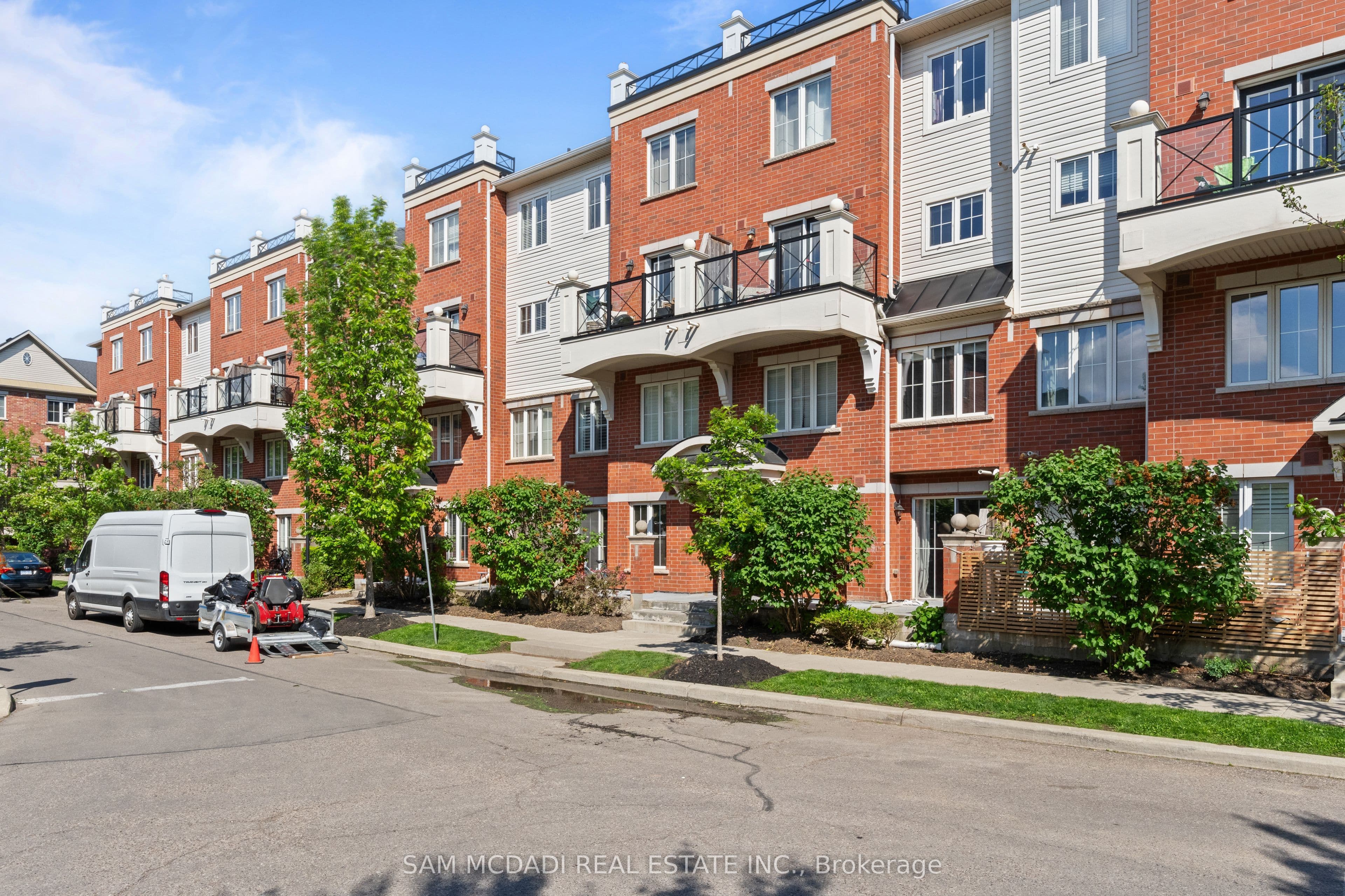 39 Hays Boulevard Unit 3, Oakville