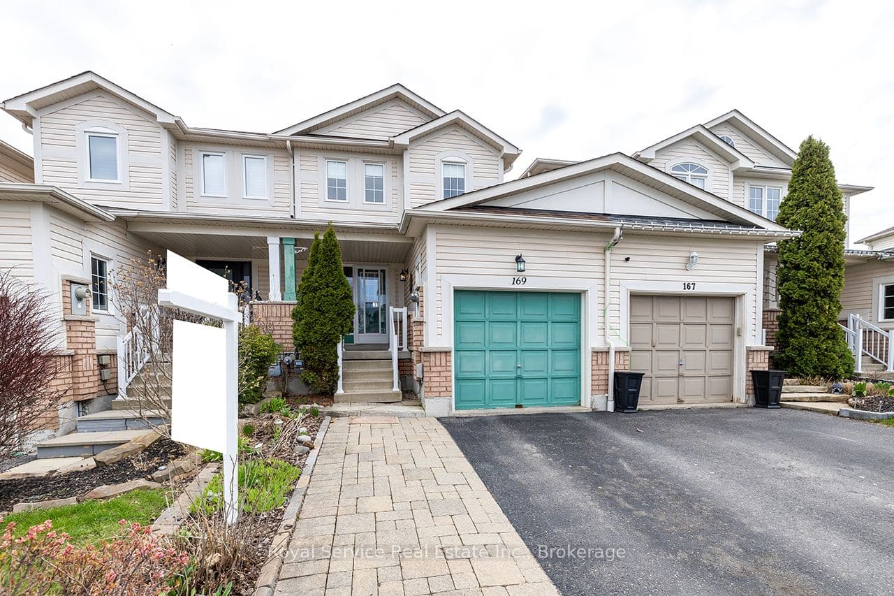 169 Scottsdale Drive, Clarington