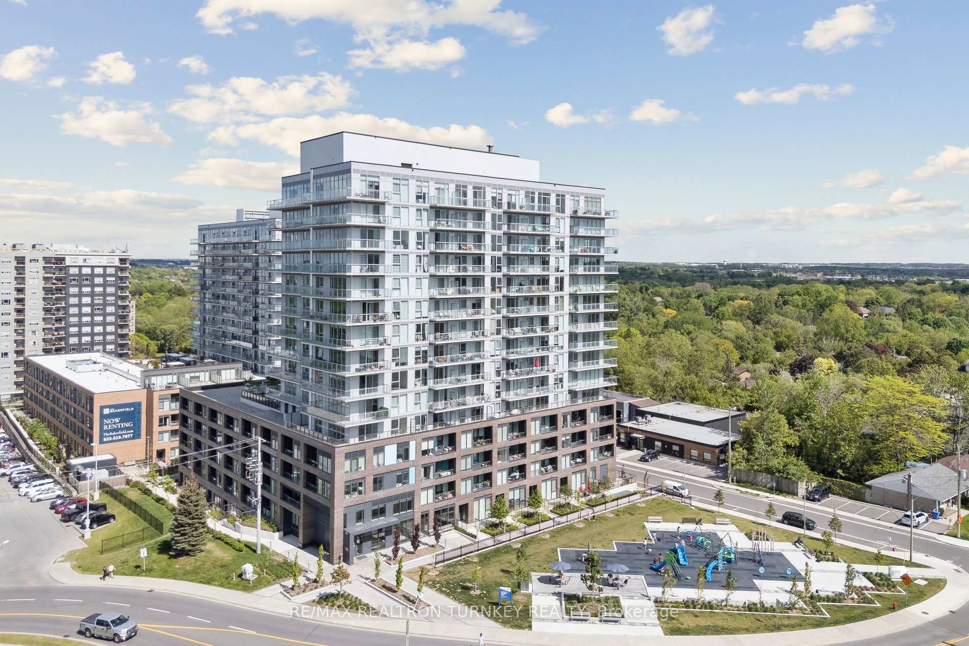 185 Deerfield Road N Unit 311, Newmarket