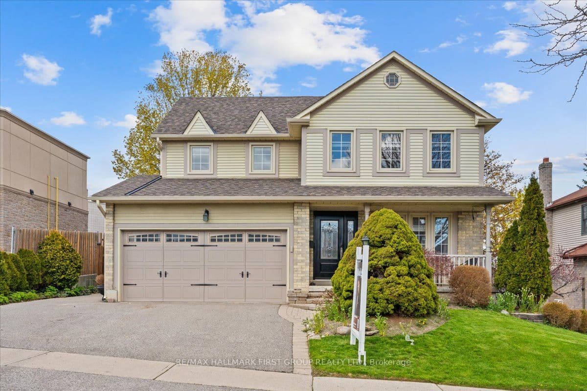 593 Prestwick Drive, Oshawa