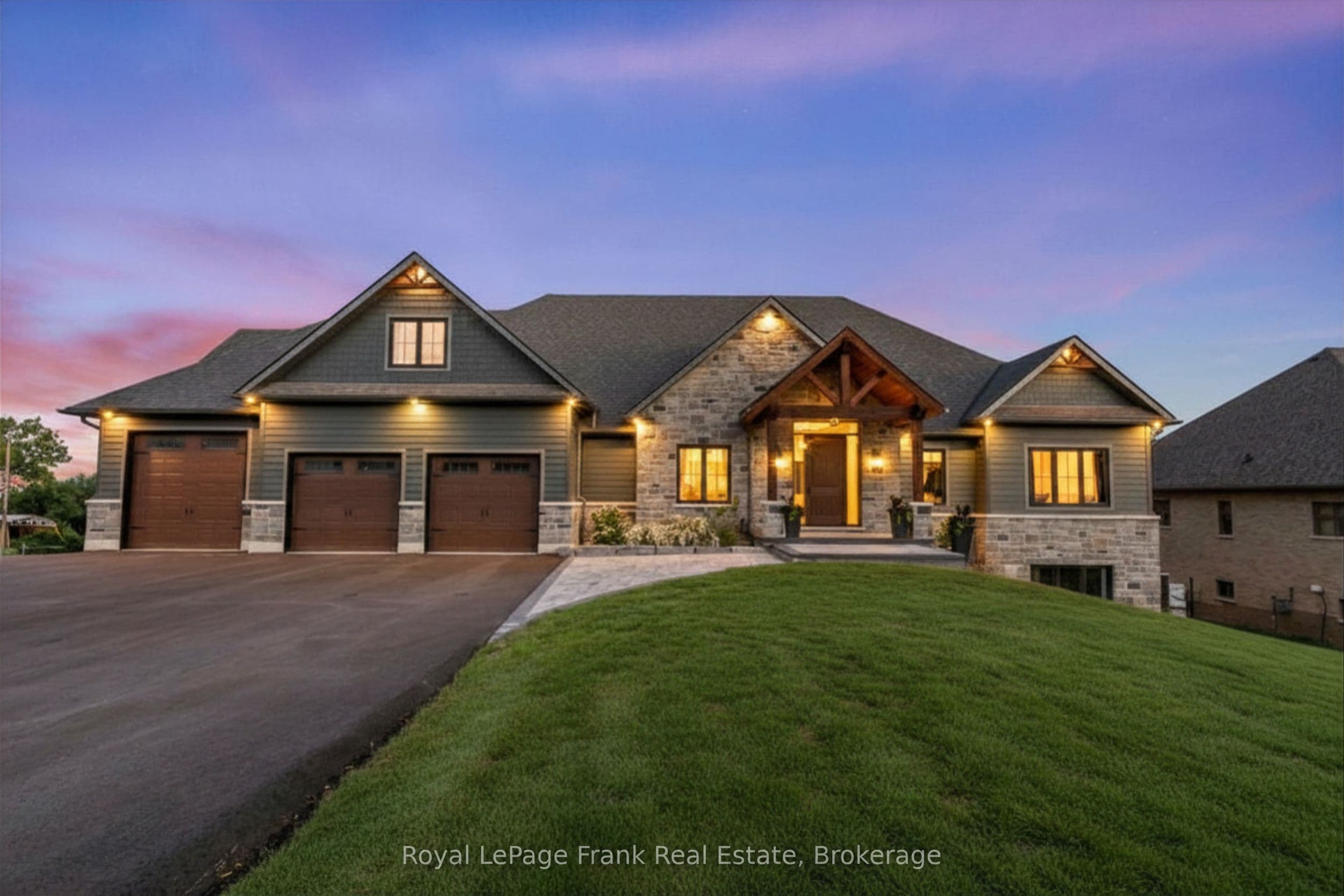 57 Bradley Boulevard, Clarington