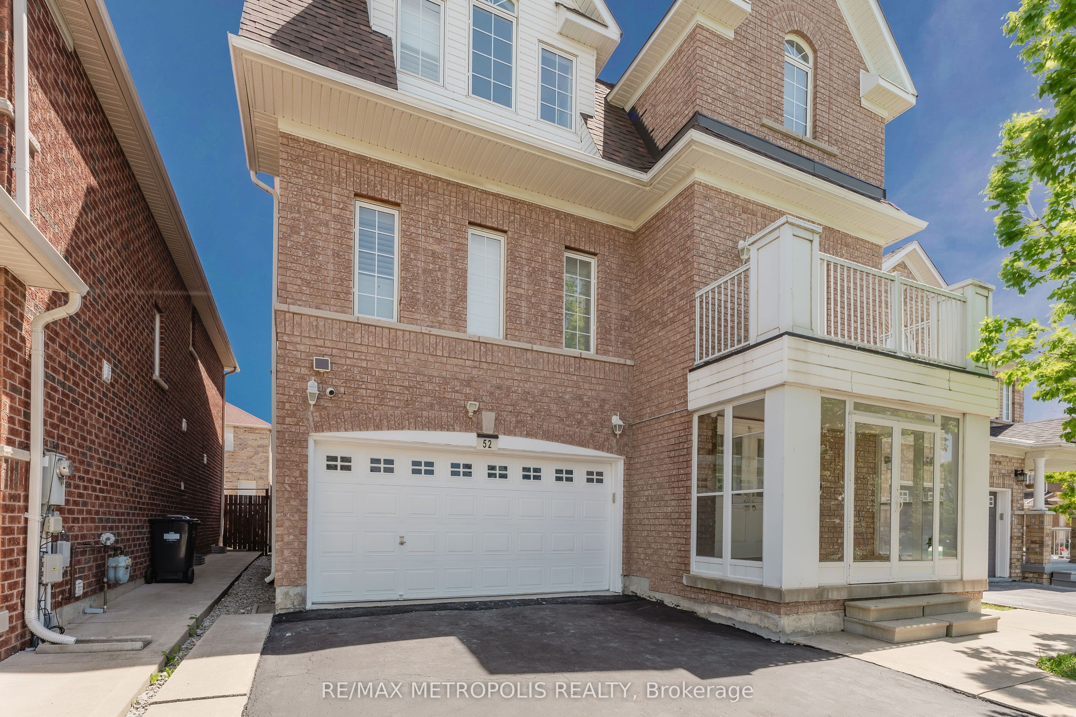 52 Gore Valley Trail, Brampton