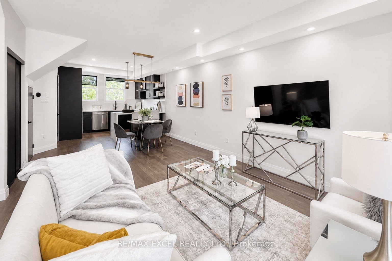51 Halton Street Unit 216, Toronto C01