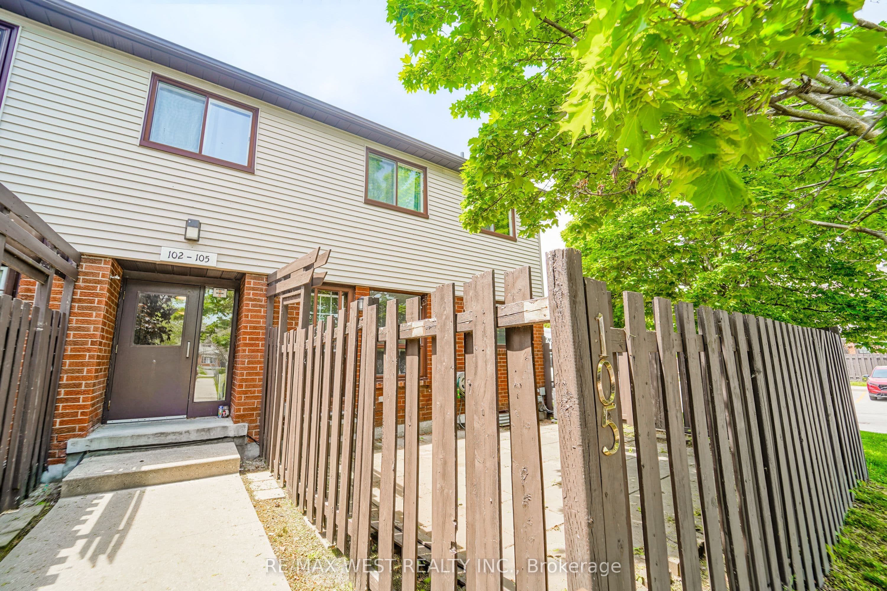 960 Glen Street Unit 105, Oshawa